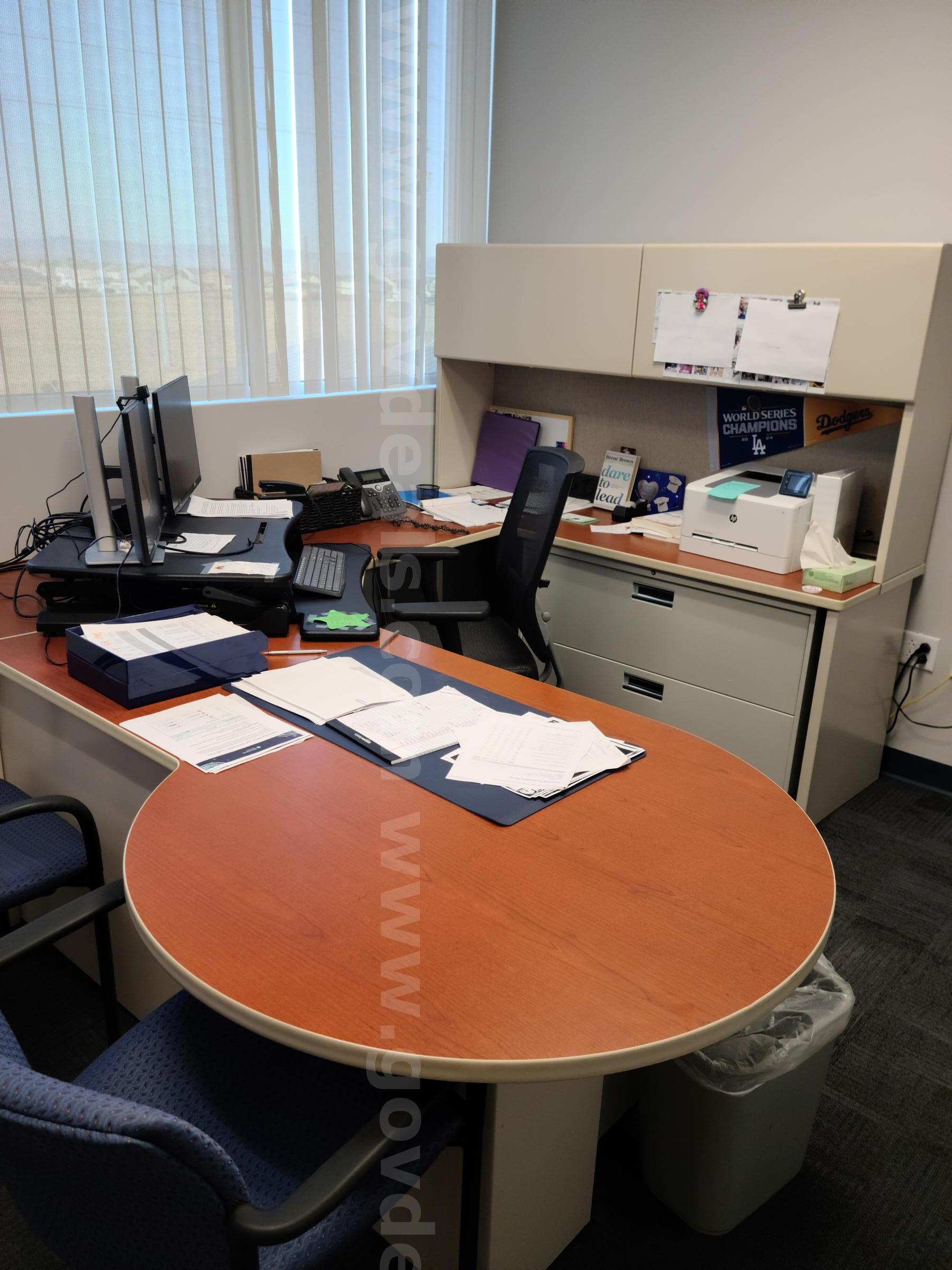 Office Room Desk   Government Surplus Auction - Primary Photo