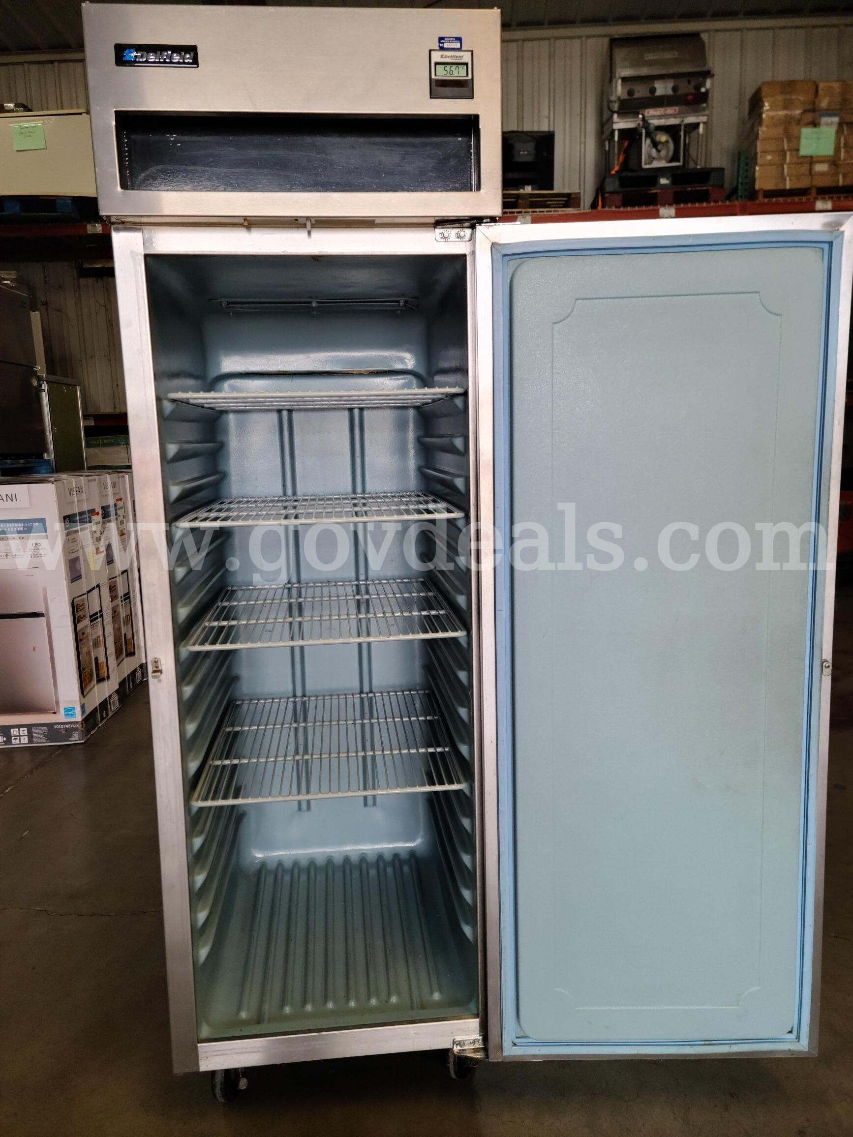 Delfield Refrigerator Delfield 6025-S Government Surplus Auction - Photo #3