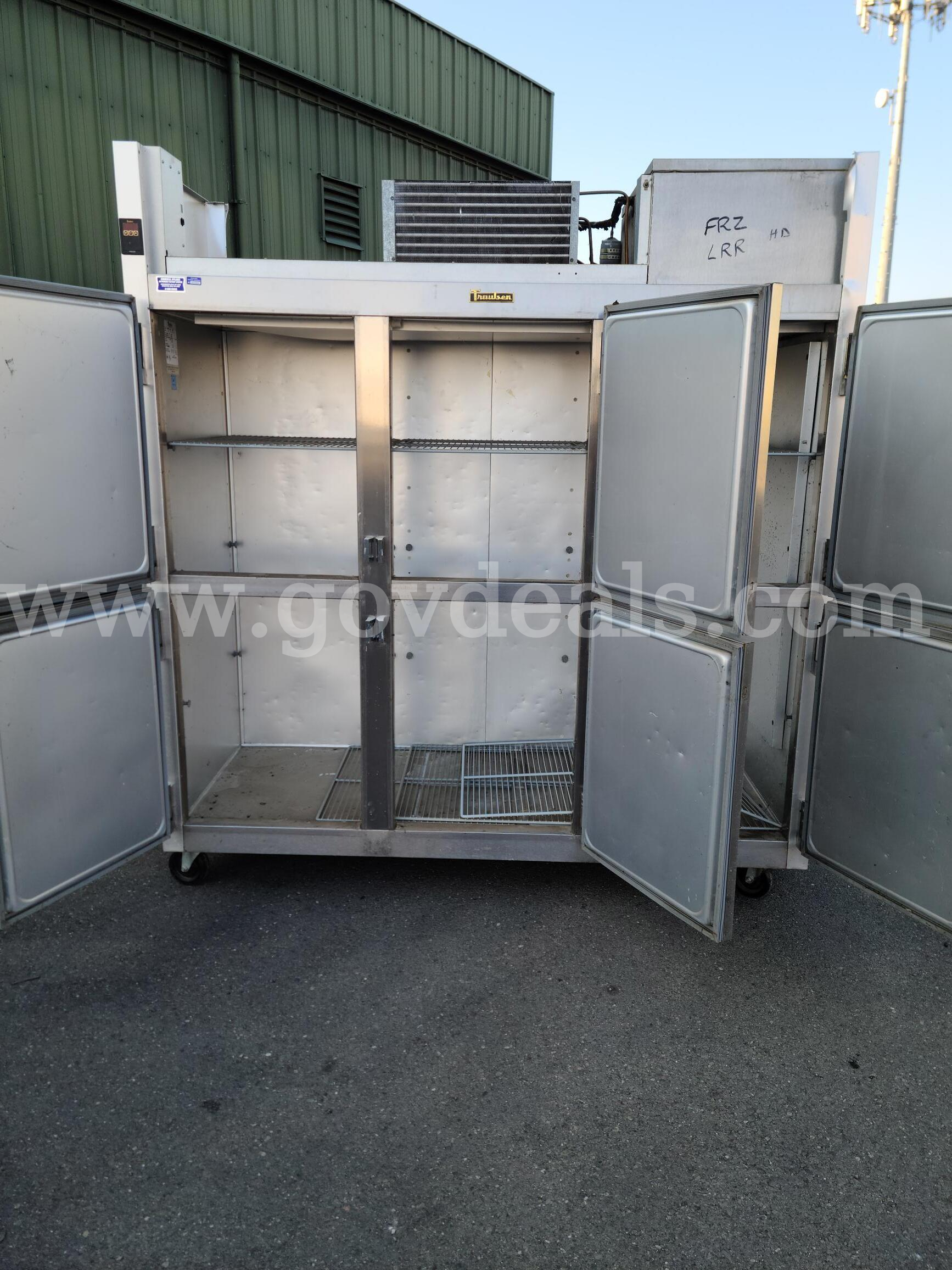 Traulsen Freezer Traulsen G31000 Government Surplus Auction - Photo #4