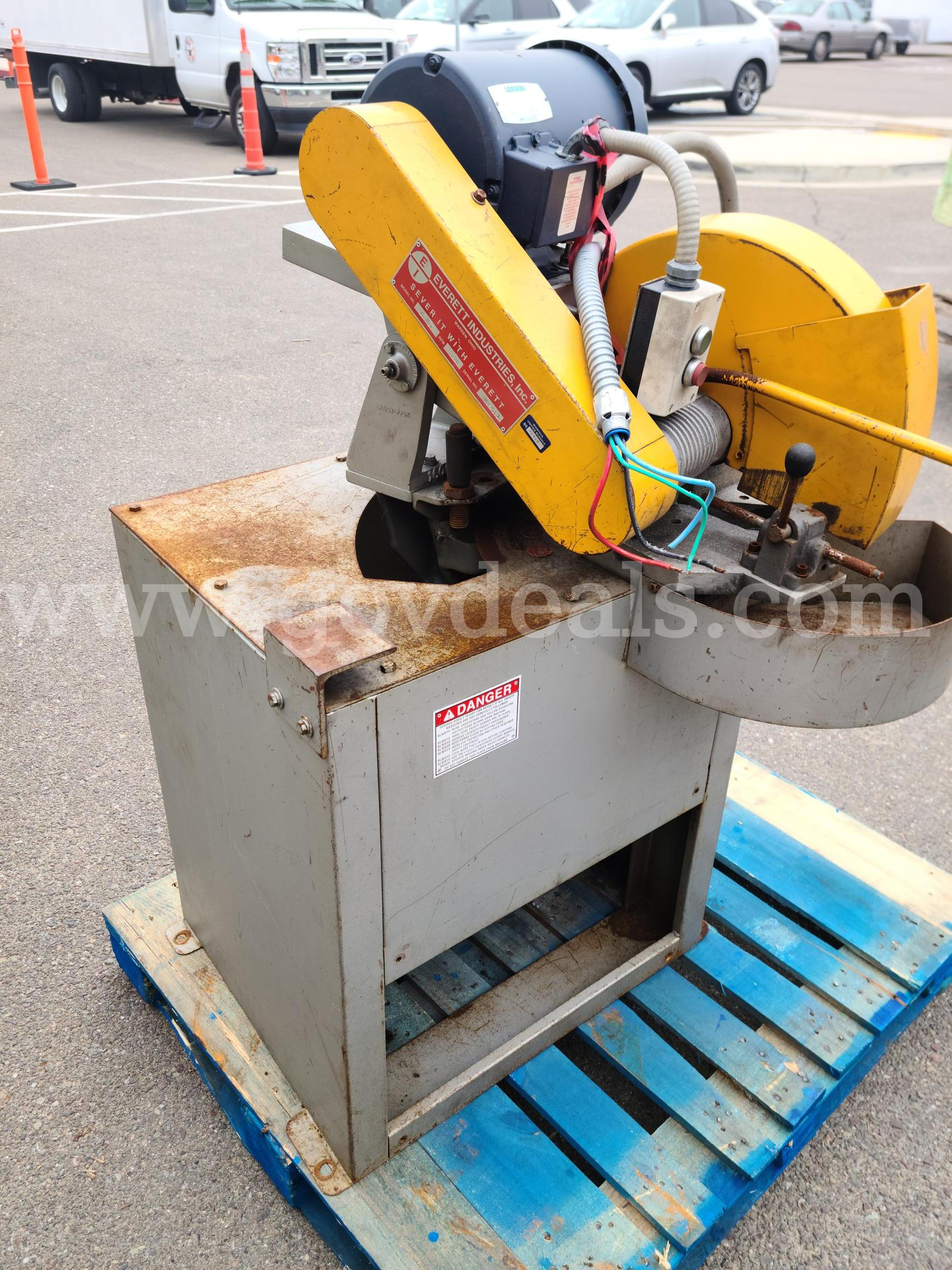 Everett 16in Miter Saw