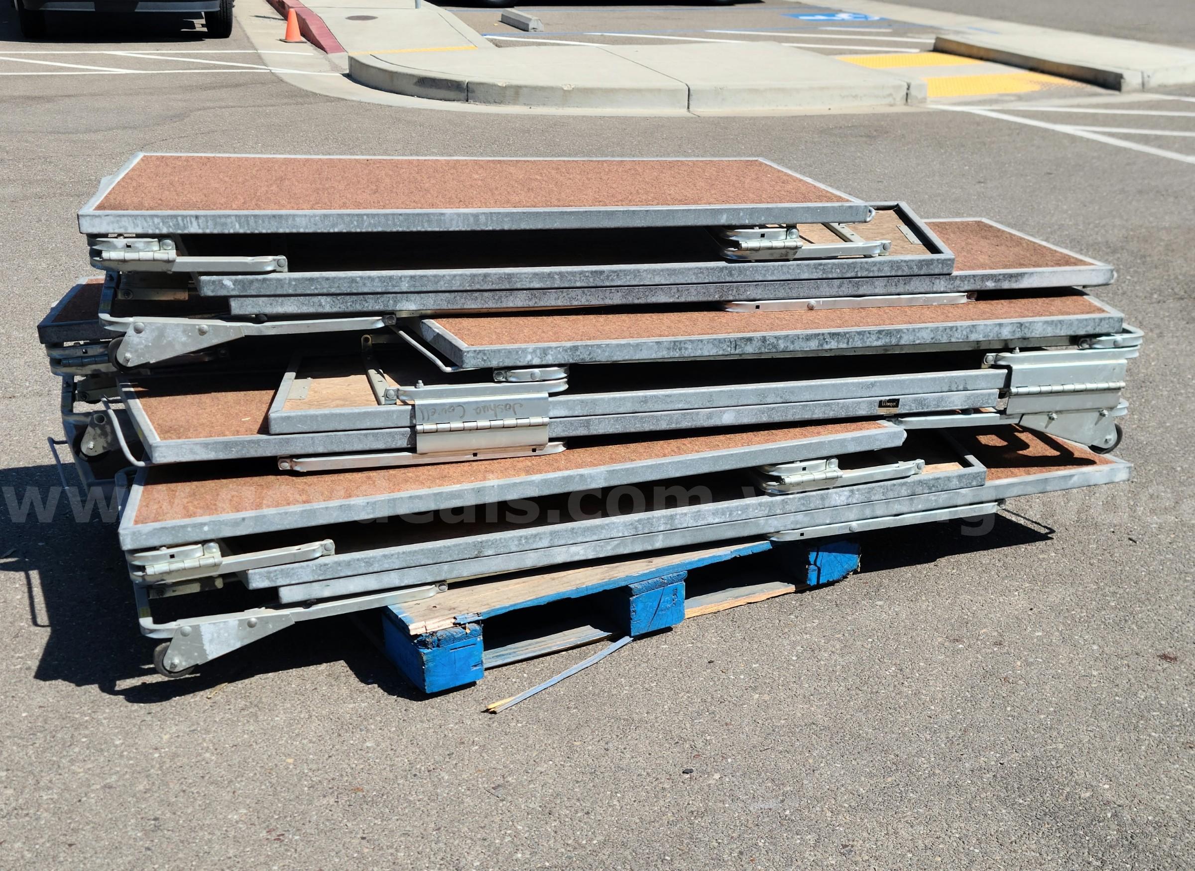 Choral Risers 3-Level (5 Pieces)   Government Surplus Auction - Photo #3