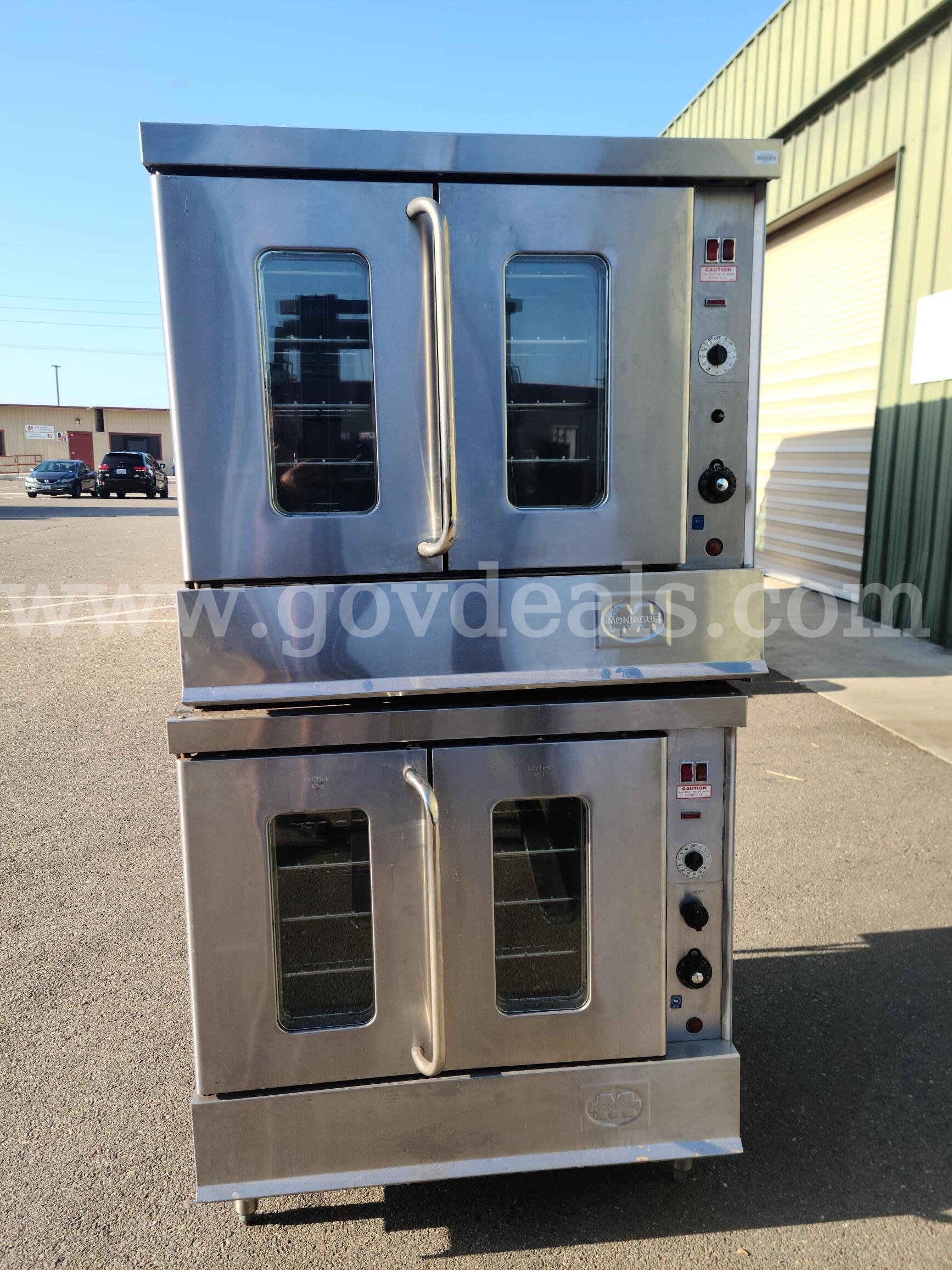Montague Double Oven