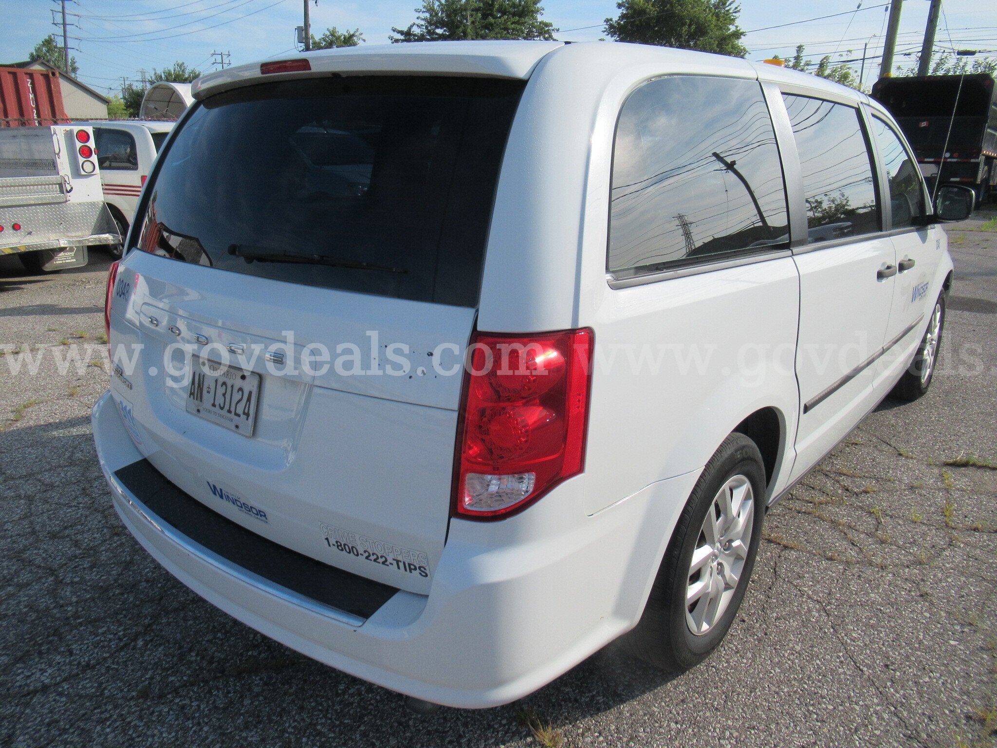 2016 Dodge Grand Caravan SE Dodge Grand Caravan Government Surplus Auction - Photo #2