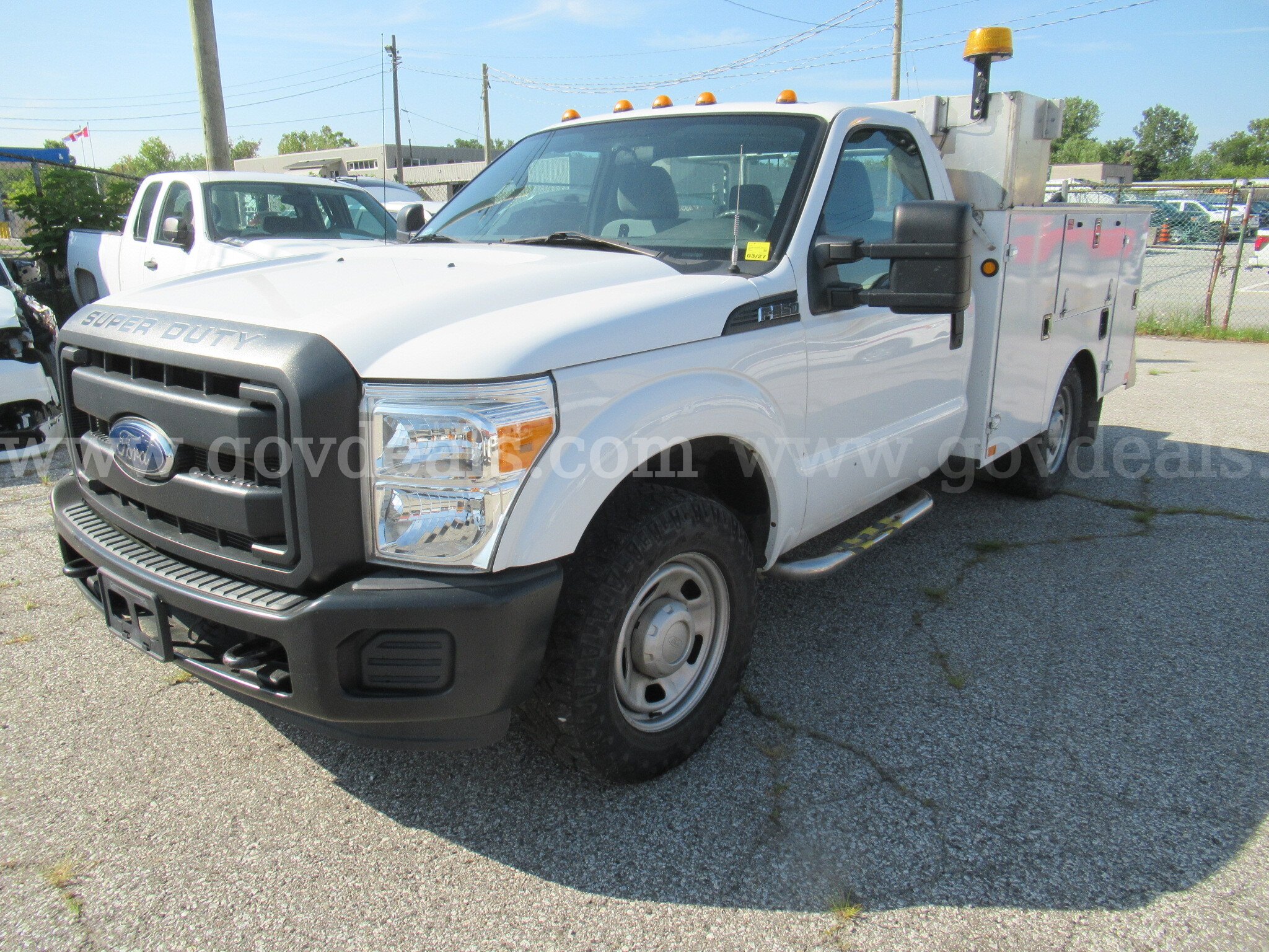 2013 Ford F-350 SD XL 2WD Service Truck Ford F-350 Government Surplus Auction - Photo #4