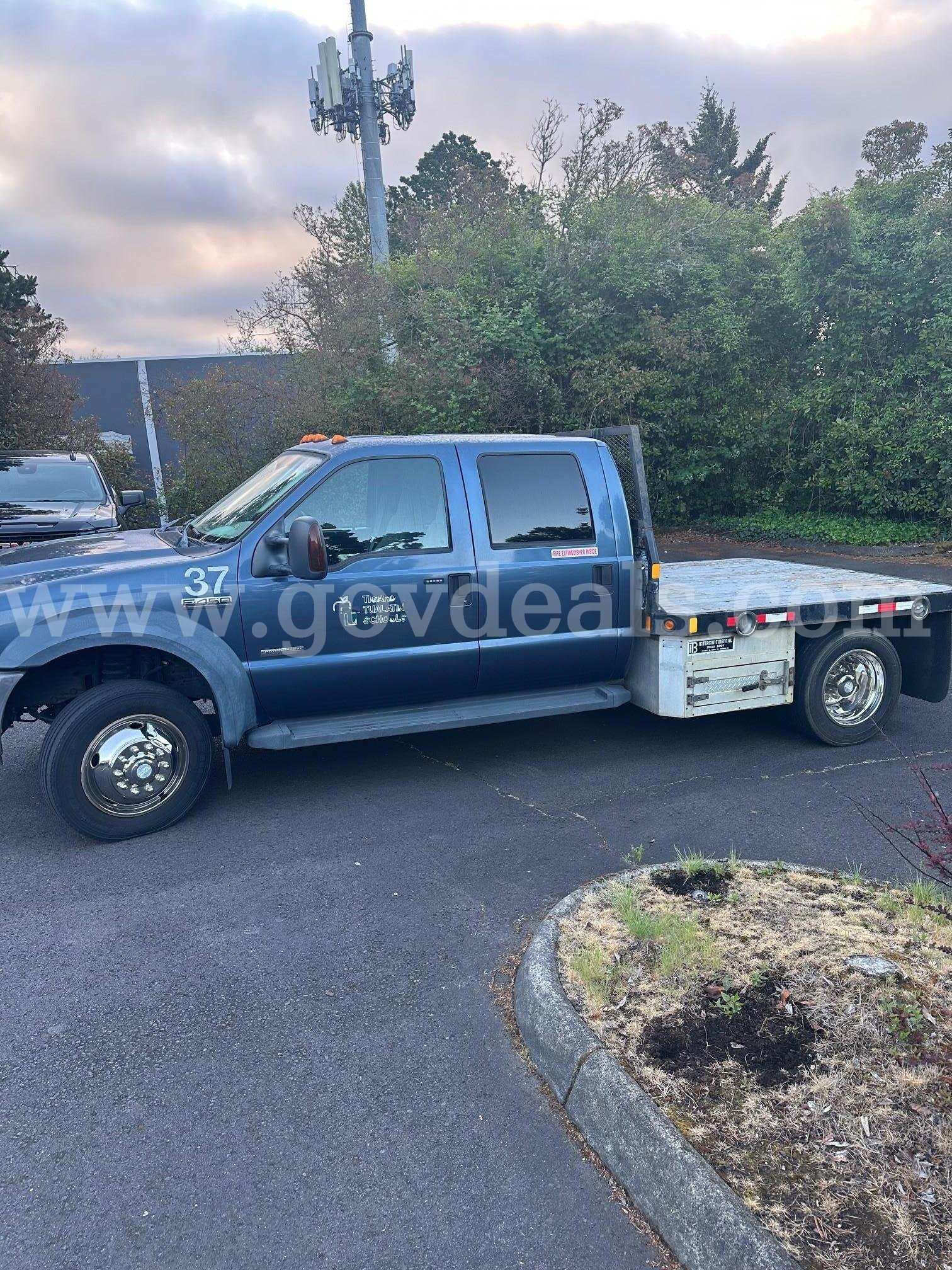 2006 Ford F-450 SD **Low Miles**