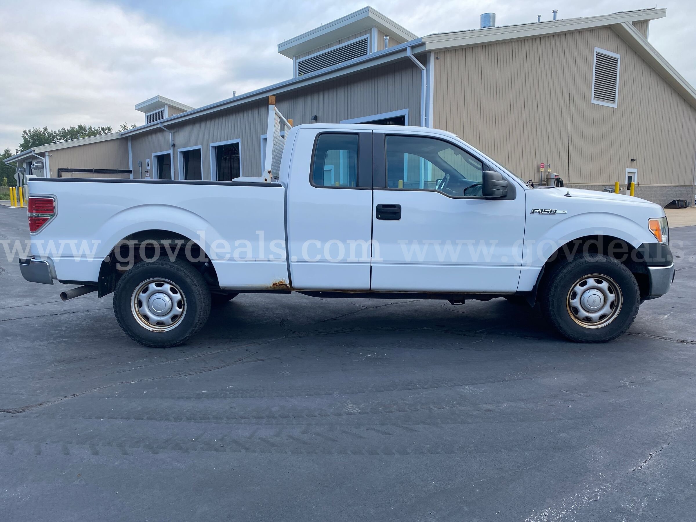 2011 Ford F-150 XL SuperCab 6.5-ft. Bed 4WD 5.0L V8 Ford F-150 Government Surplus Auction - Photo #5
