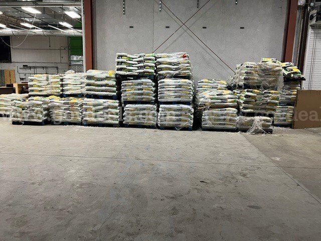 Morton Clean and Protect Water Softener Pellets   Government Surplus Auction - Photo #4