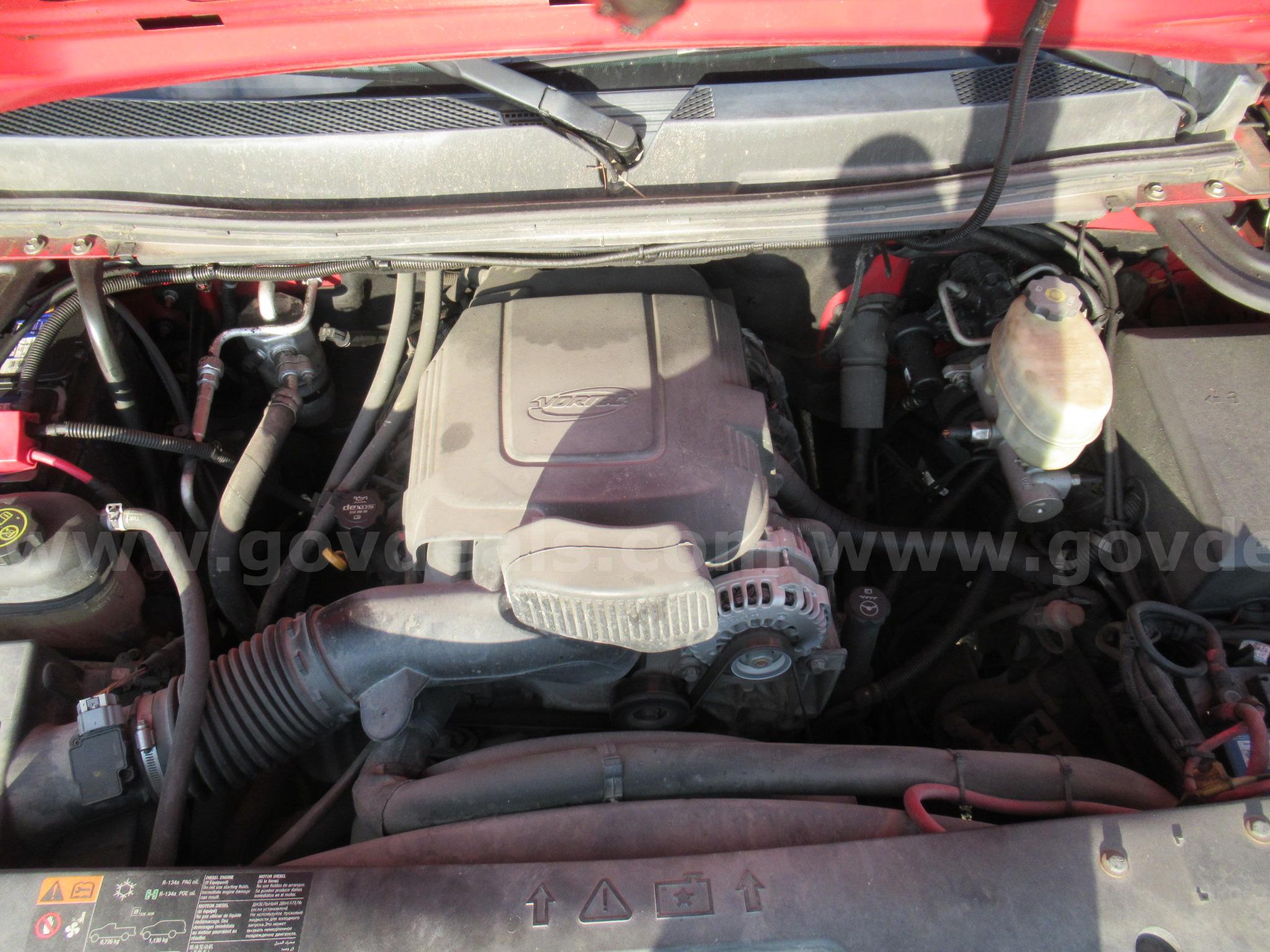2014 GMC Sierra 3500HD Crew Cab 4WD Dump Truck GMC Sierra 3500HD Government Surplus Auction - Photo #6