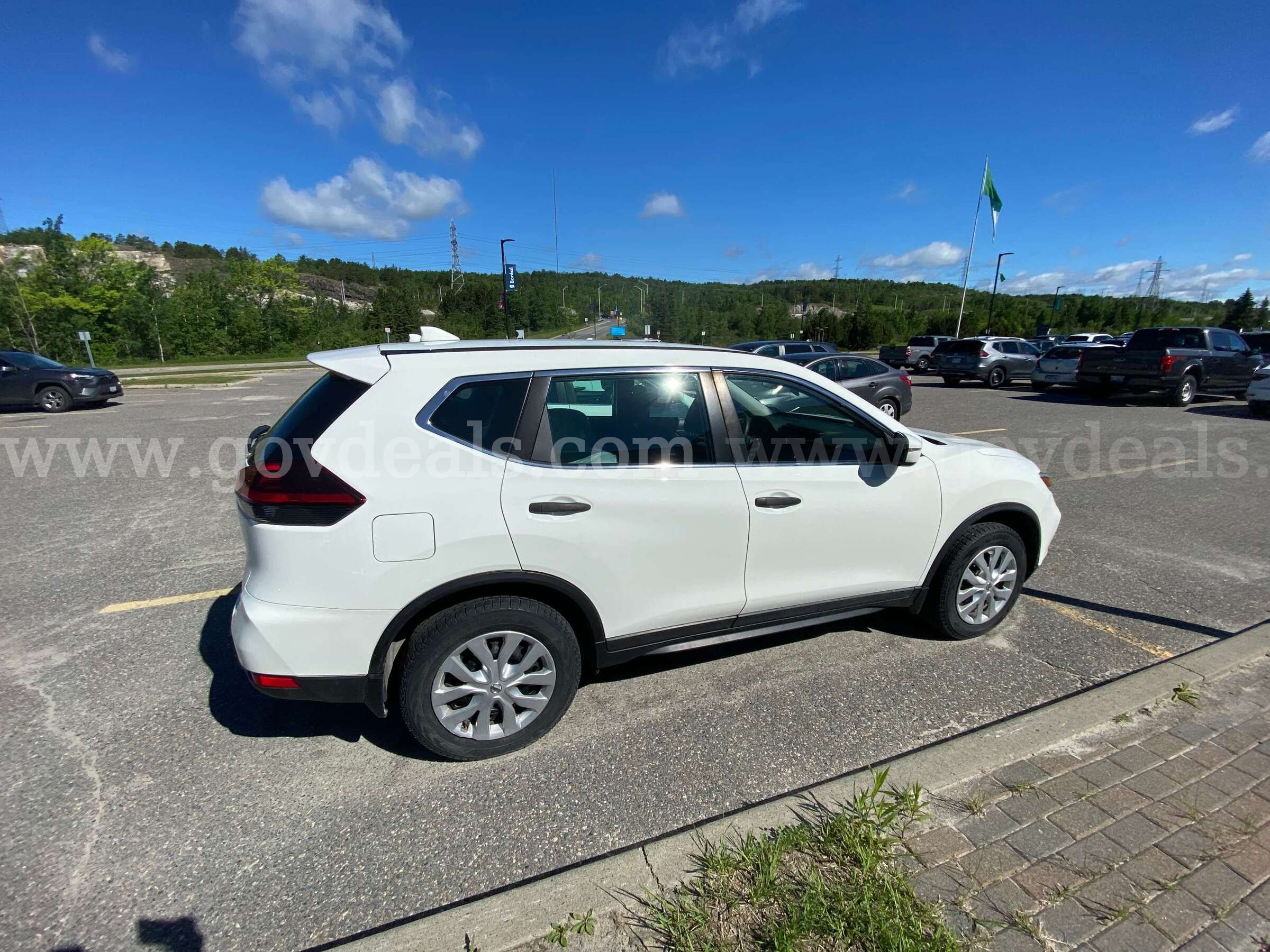 2019 Nissan Rogue Nissan Rogue Government Surplus Auction - Photo #2