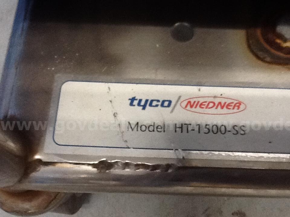 Pressure Washer with Wand Nozzle Attachment, TYCO HT-1500-SS, Delta Hydro TYCO 1500 Government Surplus Auction - Photo #4