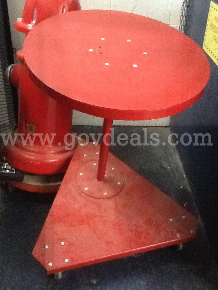 Modern Geometric Table. Red, Metal Tilt-Top Pedestal Table   Government Surplus Auction - Photo #2