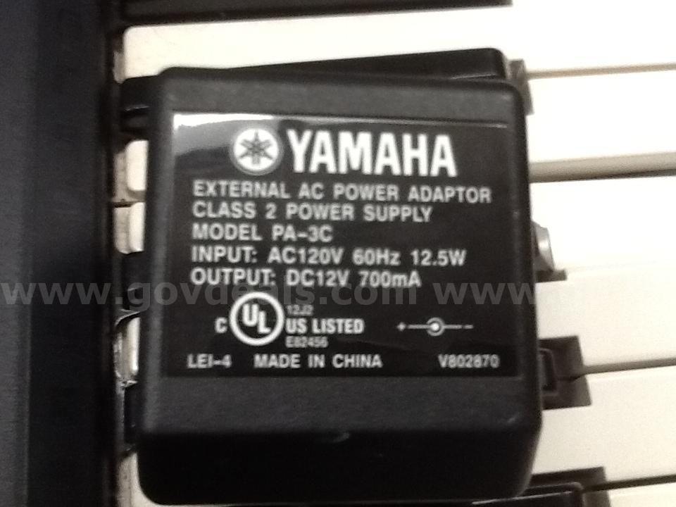 Yamaha Keyboard with Stand Yamaha  Government Surplus Auction - Photo #3
