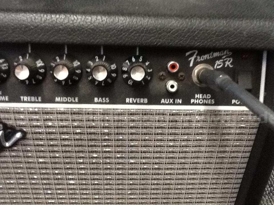 15R Fender Guitar Amplifier Fender 15R Government Surplus Auction - Photo #2