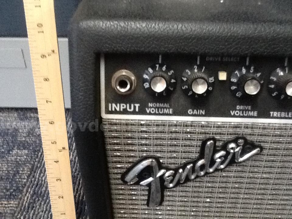 15R Fender Guitar Amplifier Fender 15R Government Surplus Auction - Photo #3