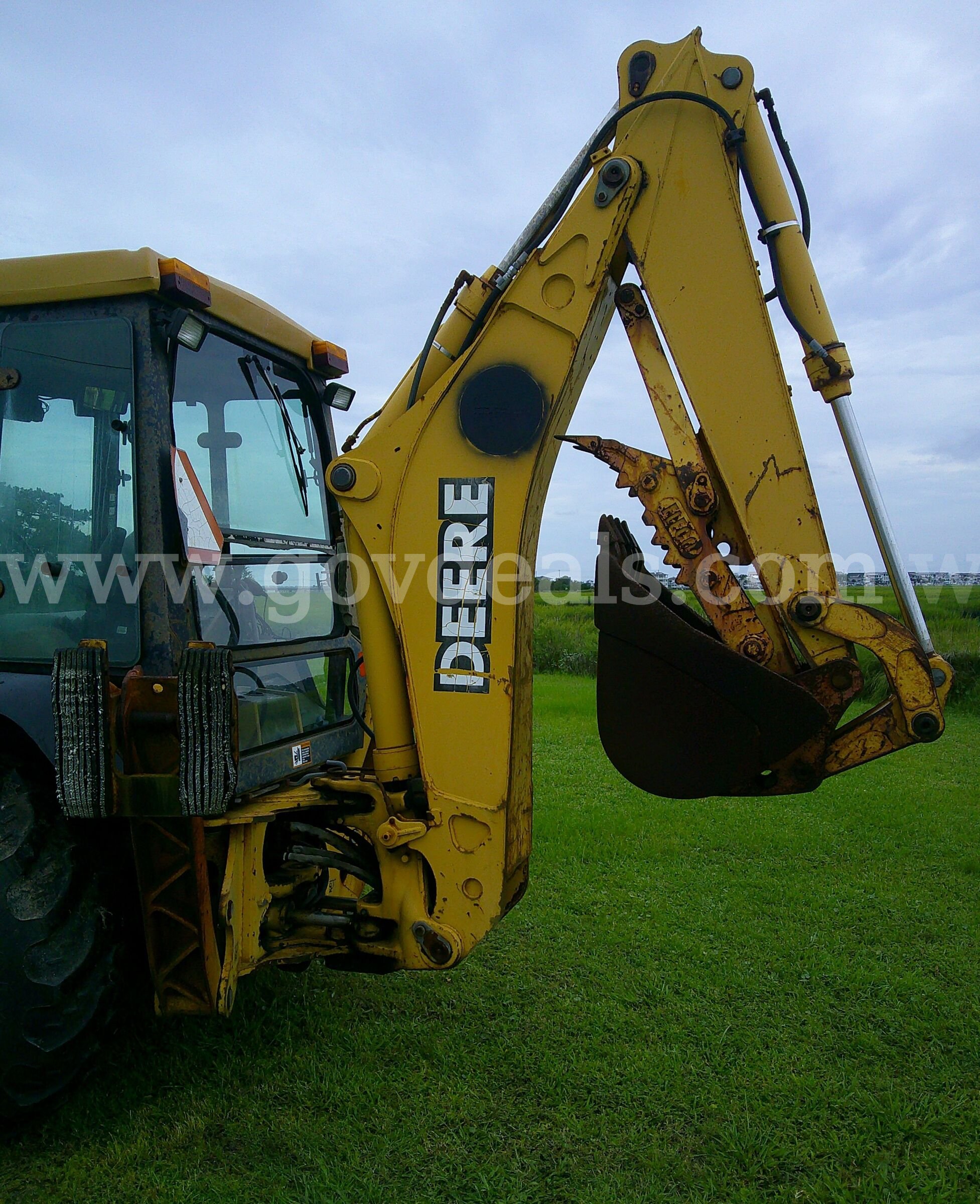 John Deere 310SE 4x4 Backhoe/Loader 1997 John Deere 310SE Government Surplus Auction - Photo #2