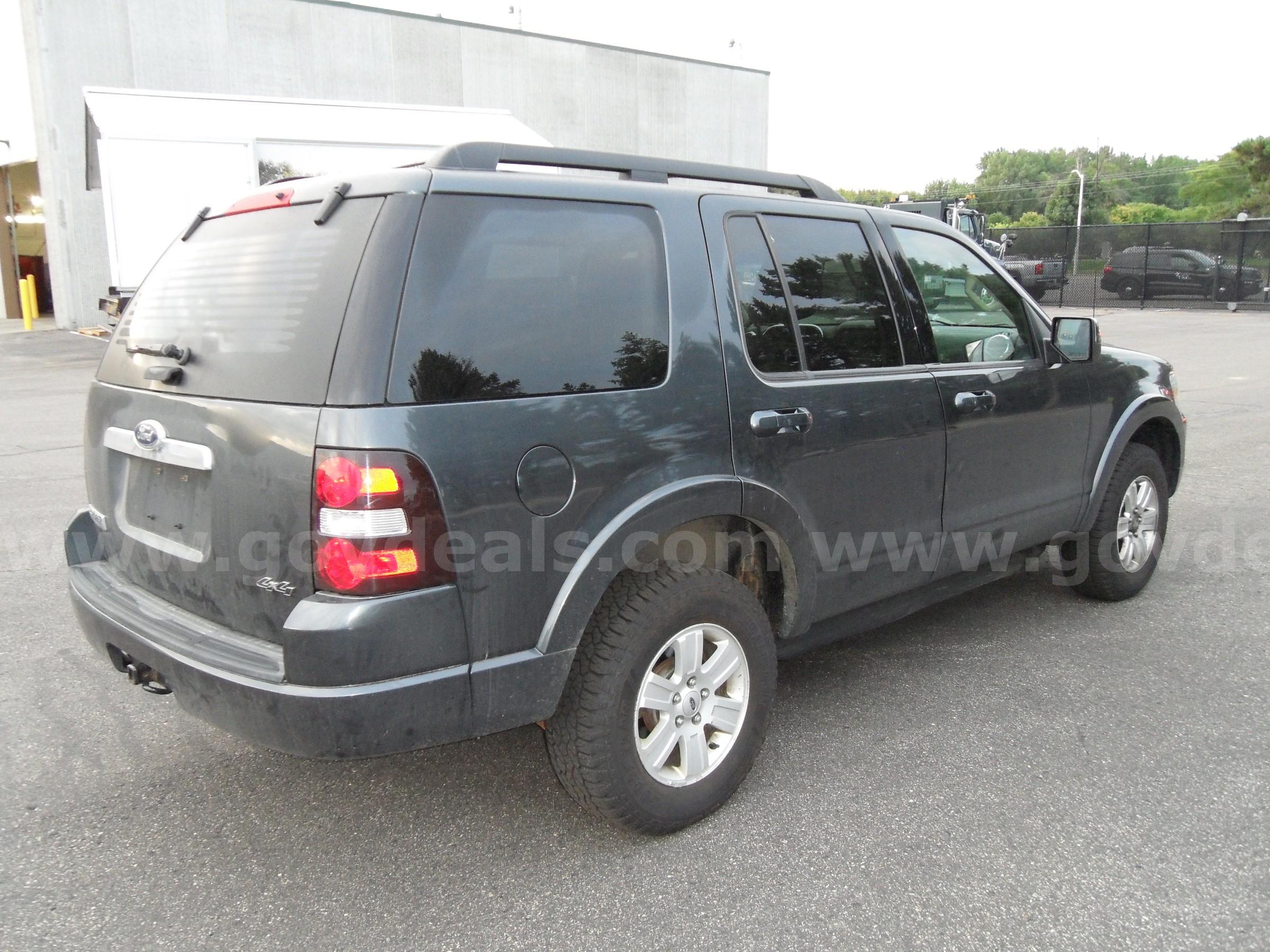 2010 Ford Explorer Ford Explorer Government Surplus Auction - Photo #5
