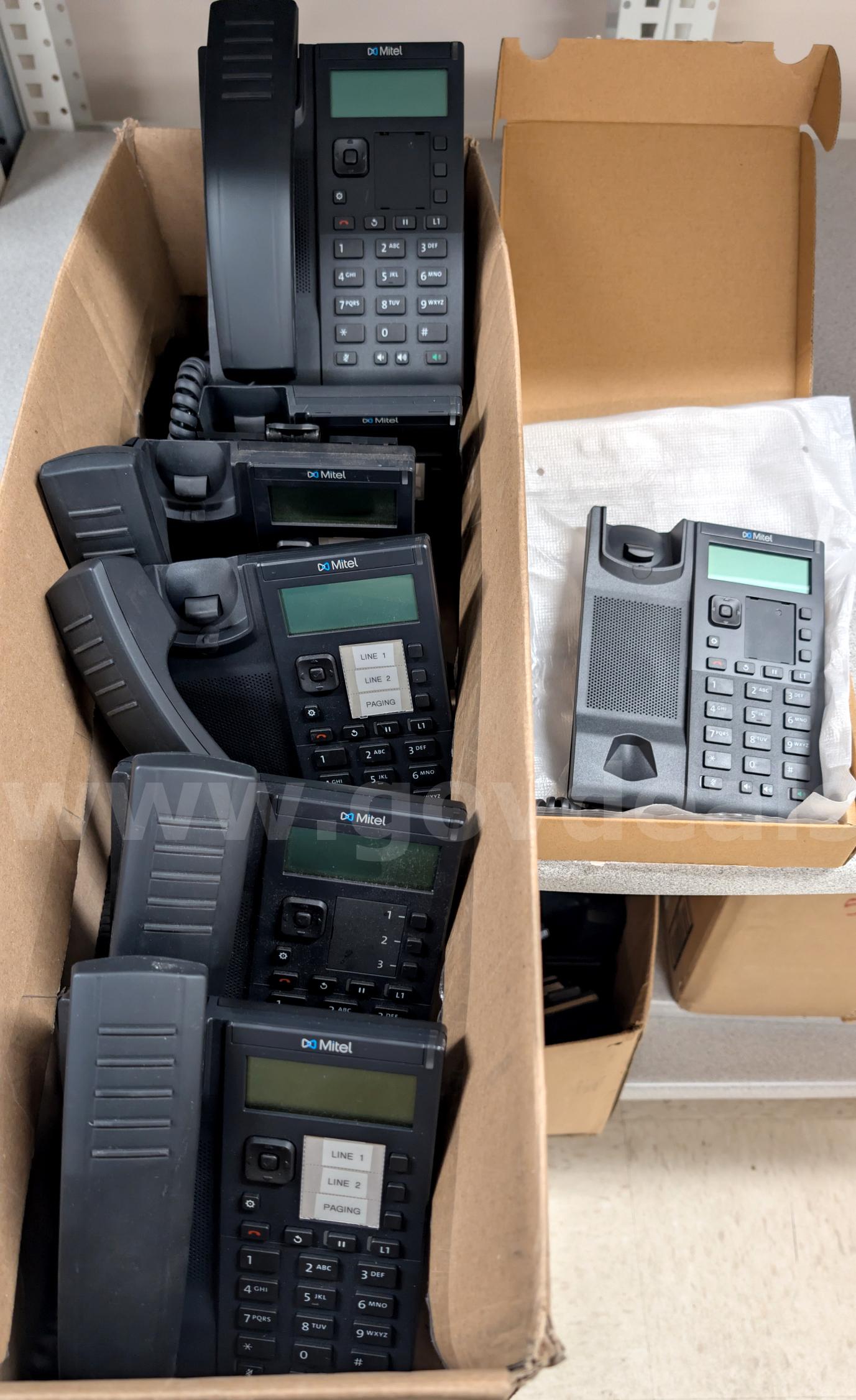 Mitel Office phones- lot of 132 Mitel 132 Government Surplus Auction - Photo #3