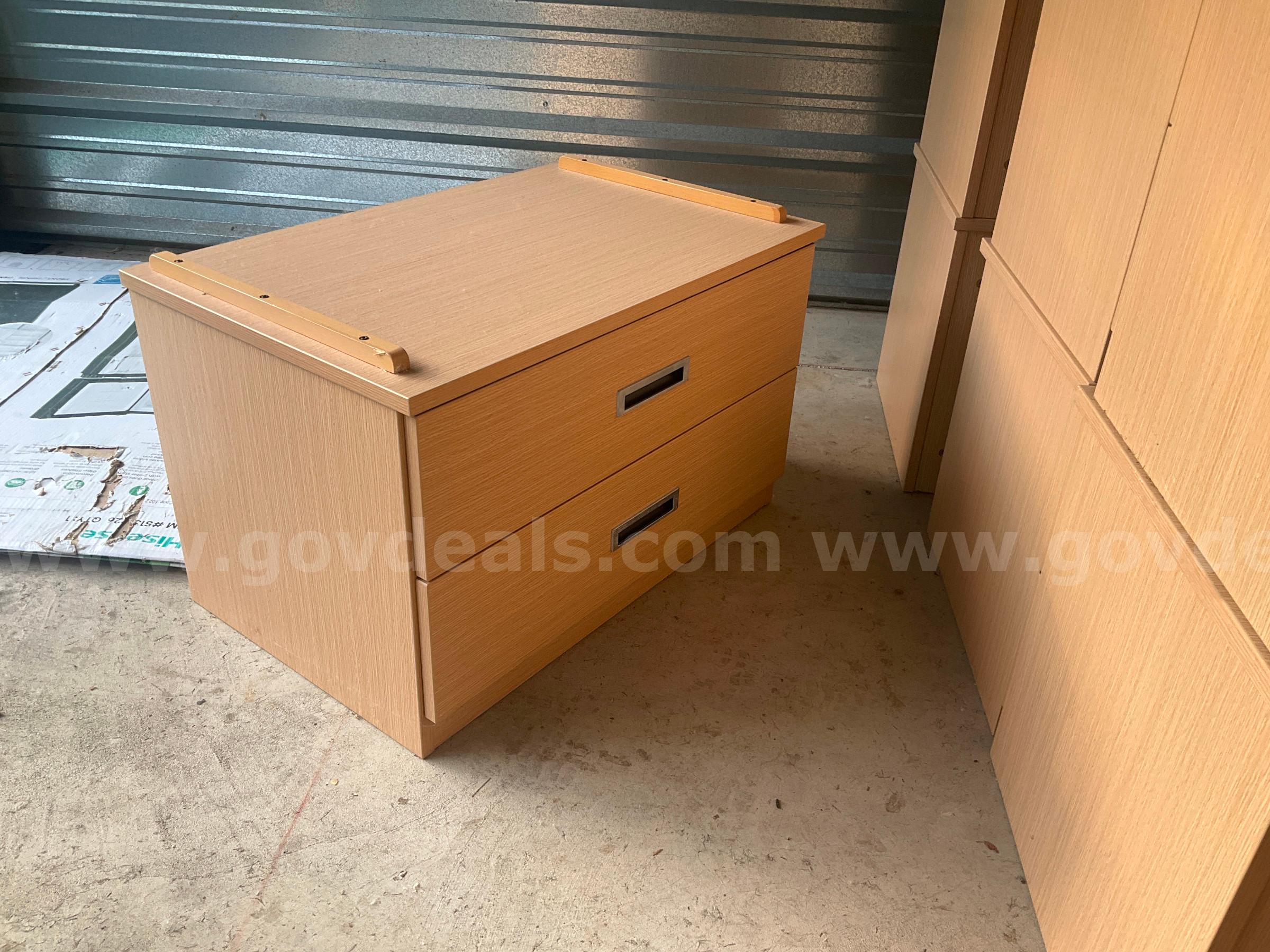 Storage Unit Lot of Furniture - G2623805   Government Surplus Auction - Photo #3