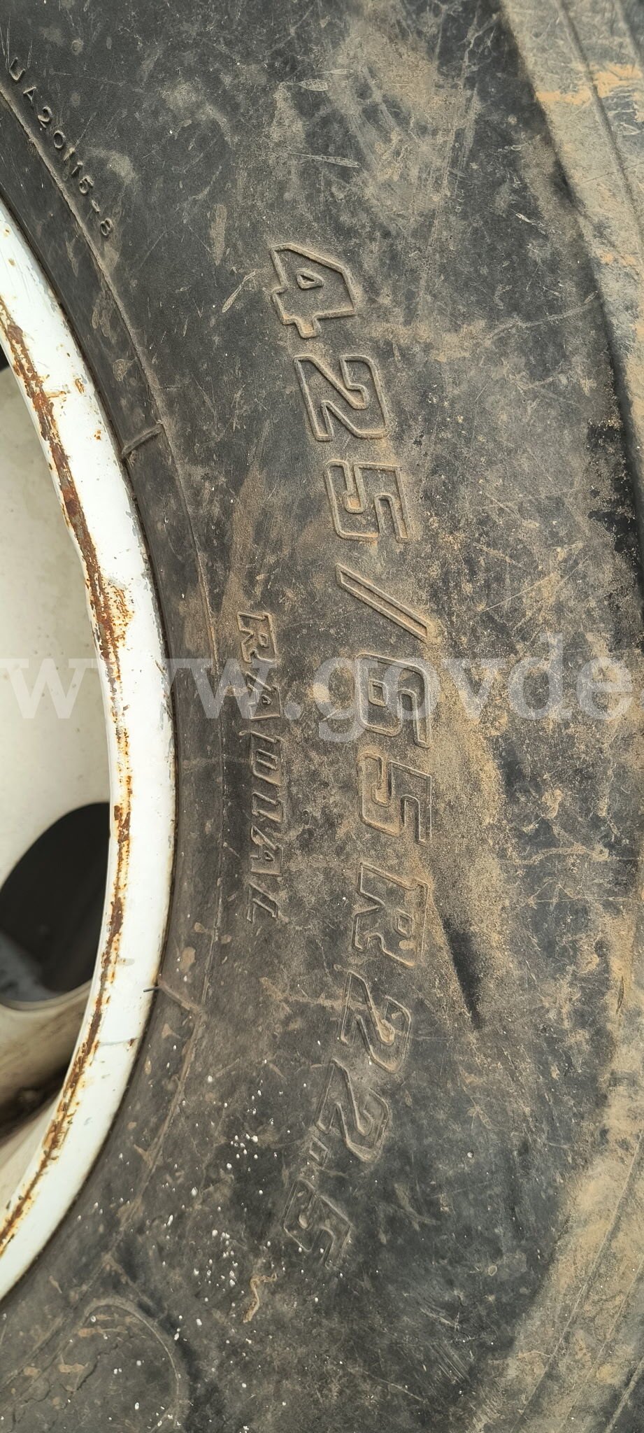 Lot of (2) Farm Tires and Rims   Government Surplus Auction - Photo #2