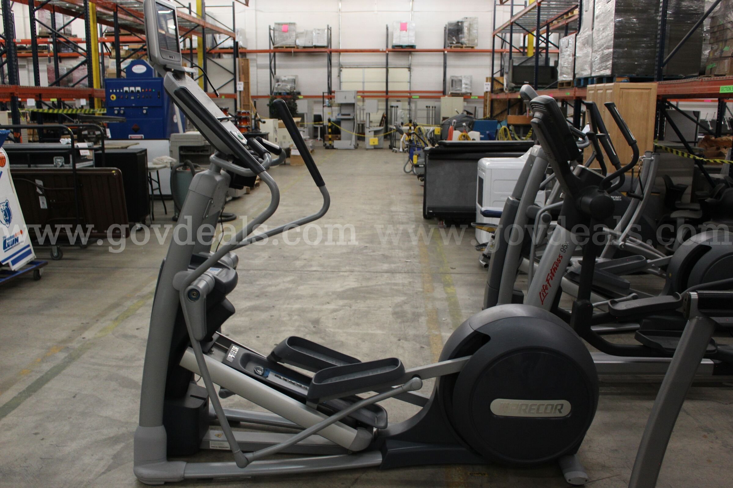Precor EFX 576i Elliptical  576i Government Surplus Auction - Photo #3