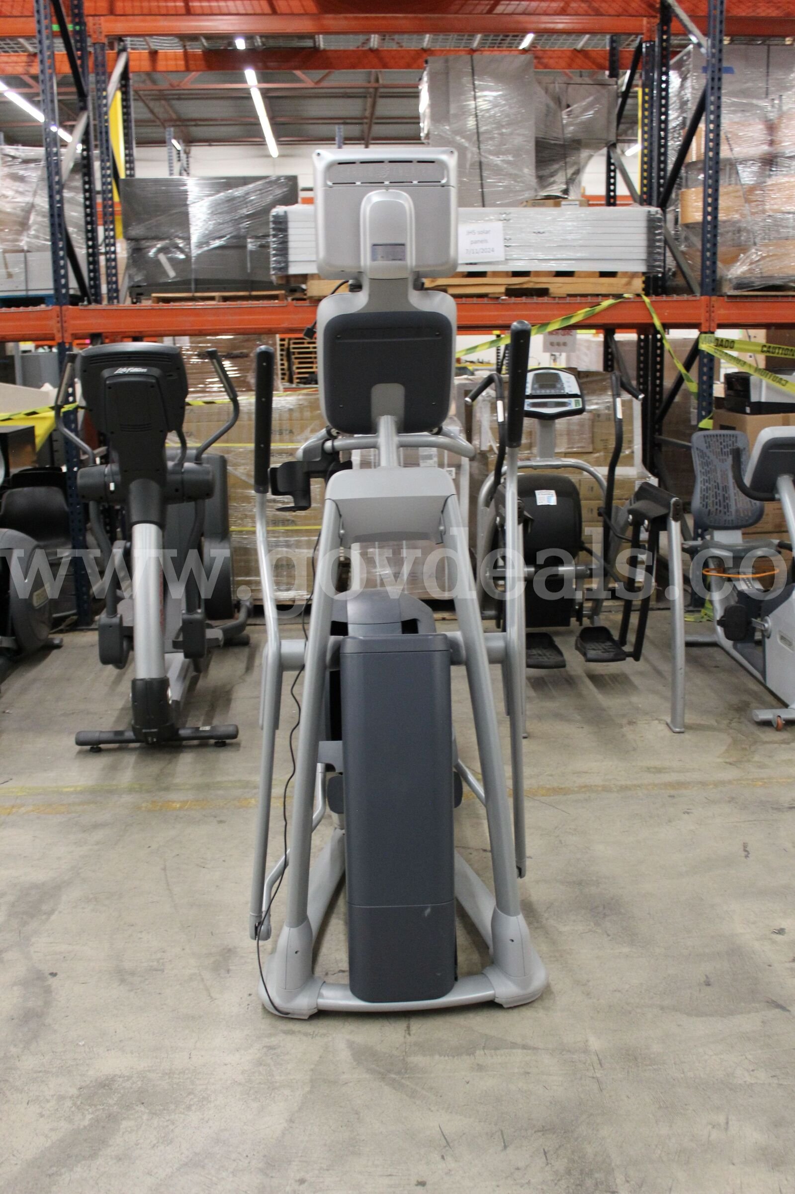 Precor EFX 576i Elliptical  576i Government Surplus Auction - Photo #4