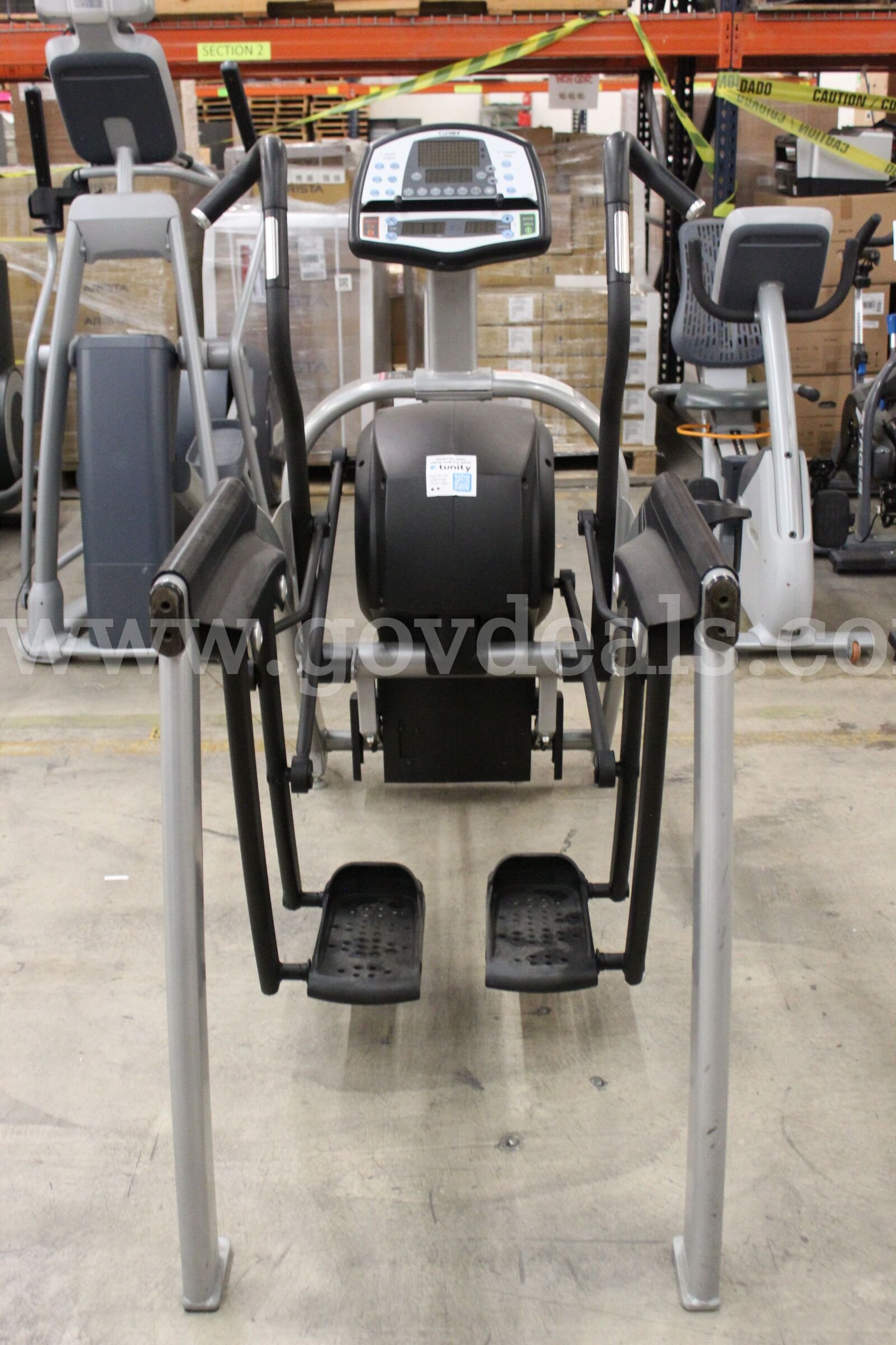 Cybex Arc Trainer Elliptical   Government Surplus Auction - Photo #2