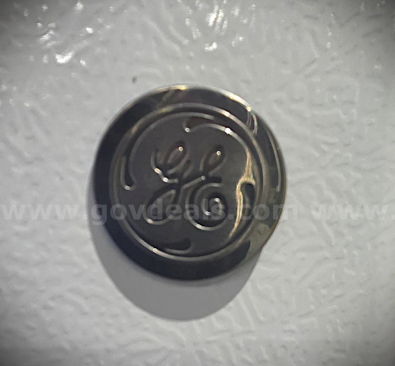 1-Used General Electric Refrigerator Freezer in working condition. (SOLD AS IS).   Government Surplus Auction - Photo #2