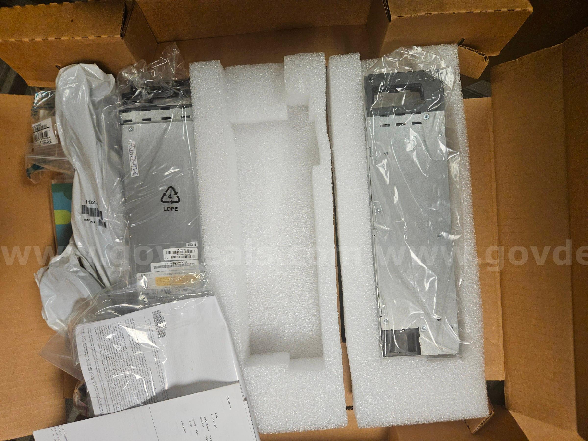 Cisco Catalyst 3560-X Series PoE+ (Never Used, Original Box) – 24 port Switch Cisco 3560 Government Surplus Auction - Photo #2