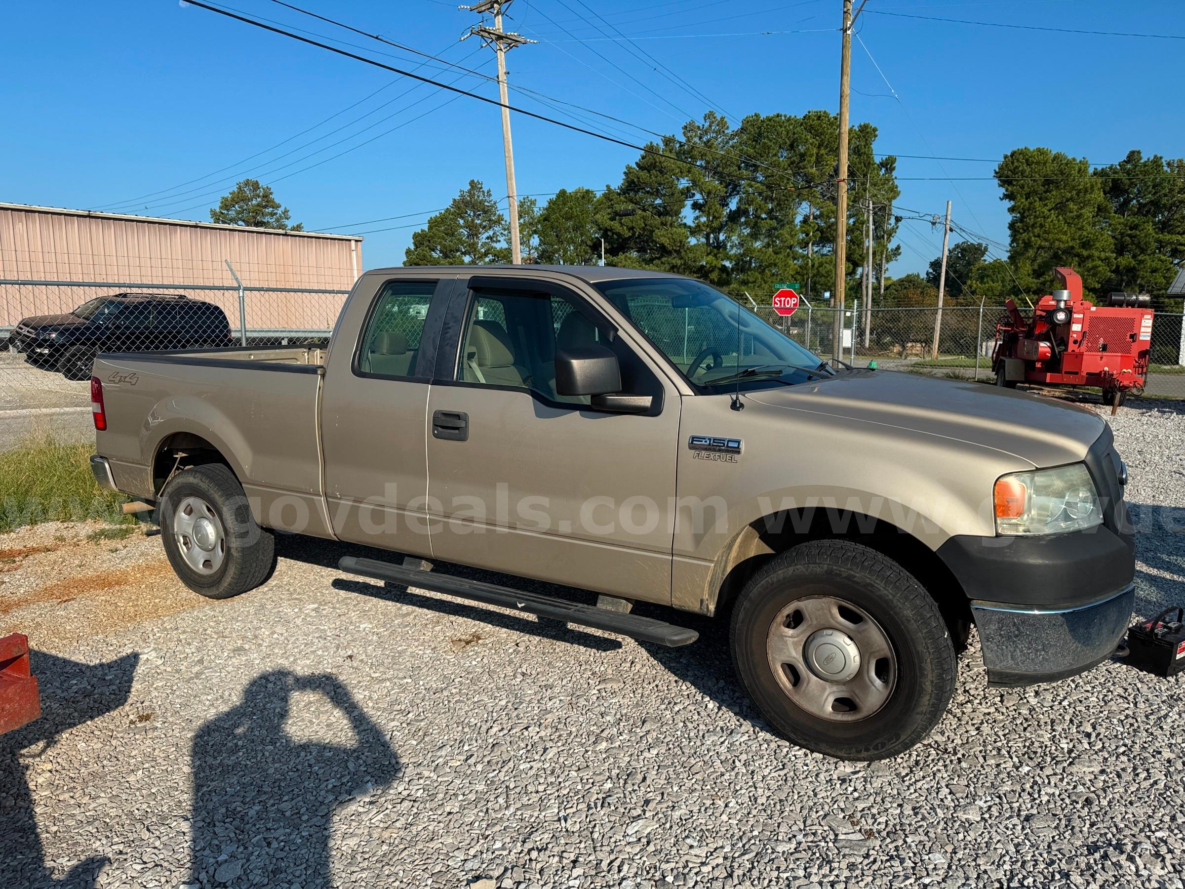 2008 Ford F-150 XL SuperCab 4WD Ford F-150 Government Surplus Auction - Photo #3