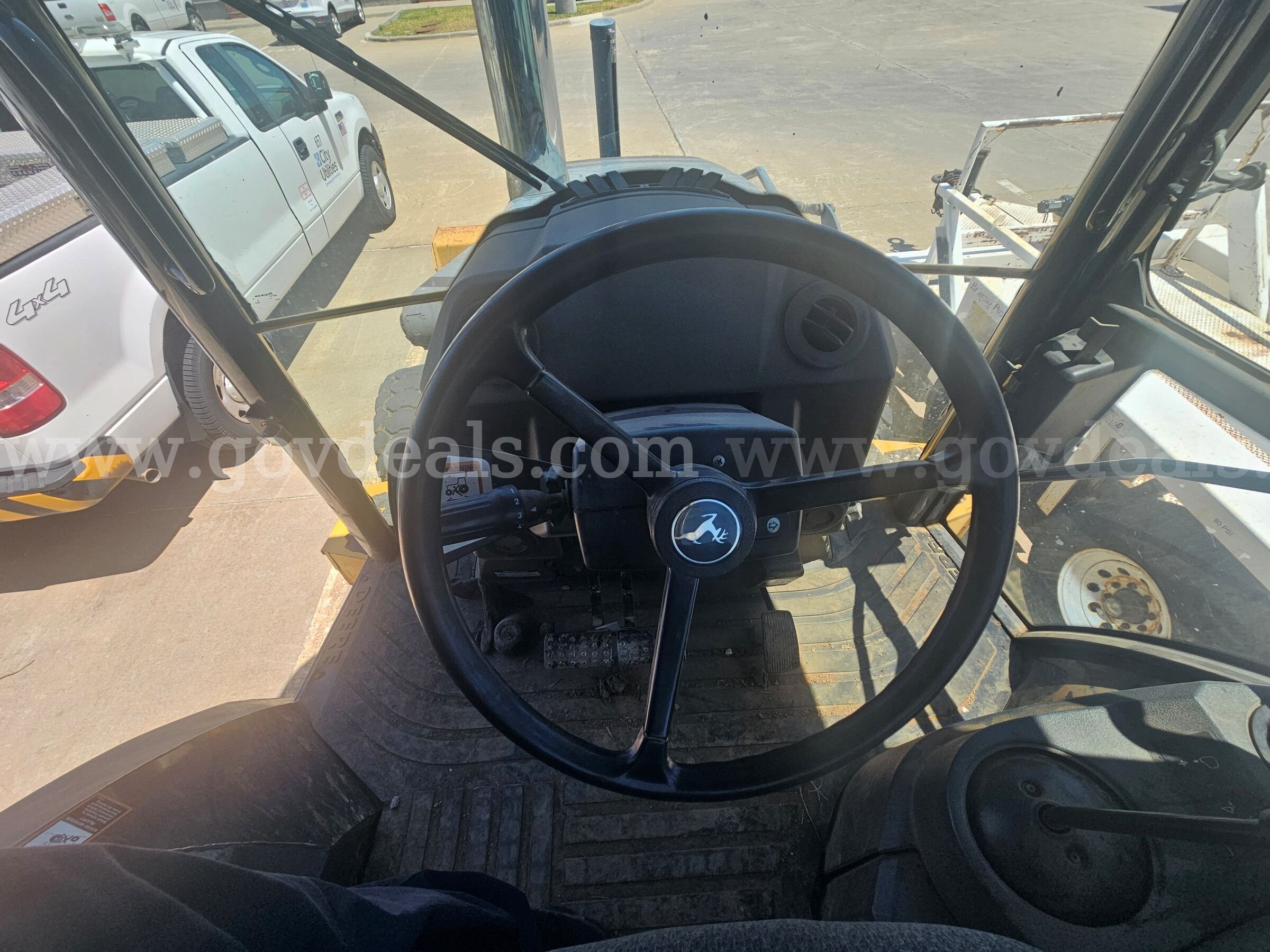2012 John Deere 310SK Loader Backhoe John Deere 310SK Government Surplus Auction - Photo #6