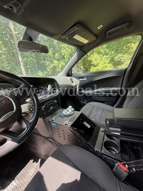 2018 Dodge Charger- 4-Door- Was a Police Department Vehicle Dodge Charger Government Surplus Auction - Photo #4