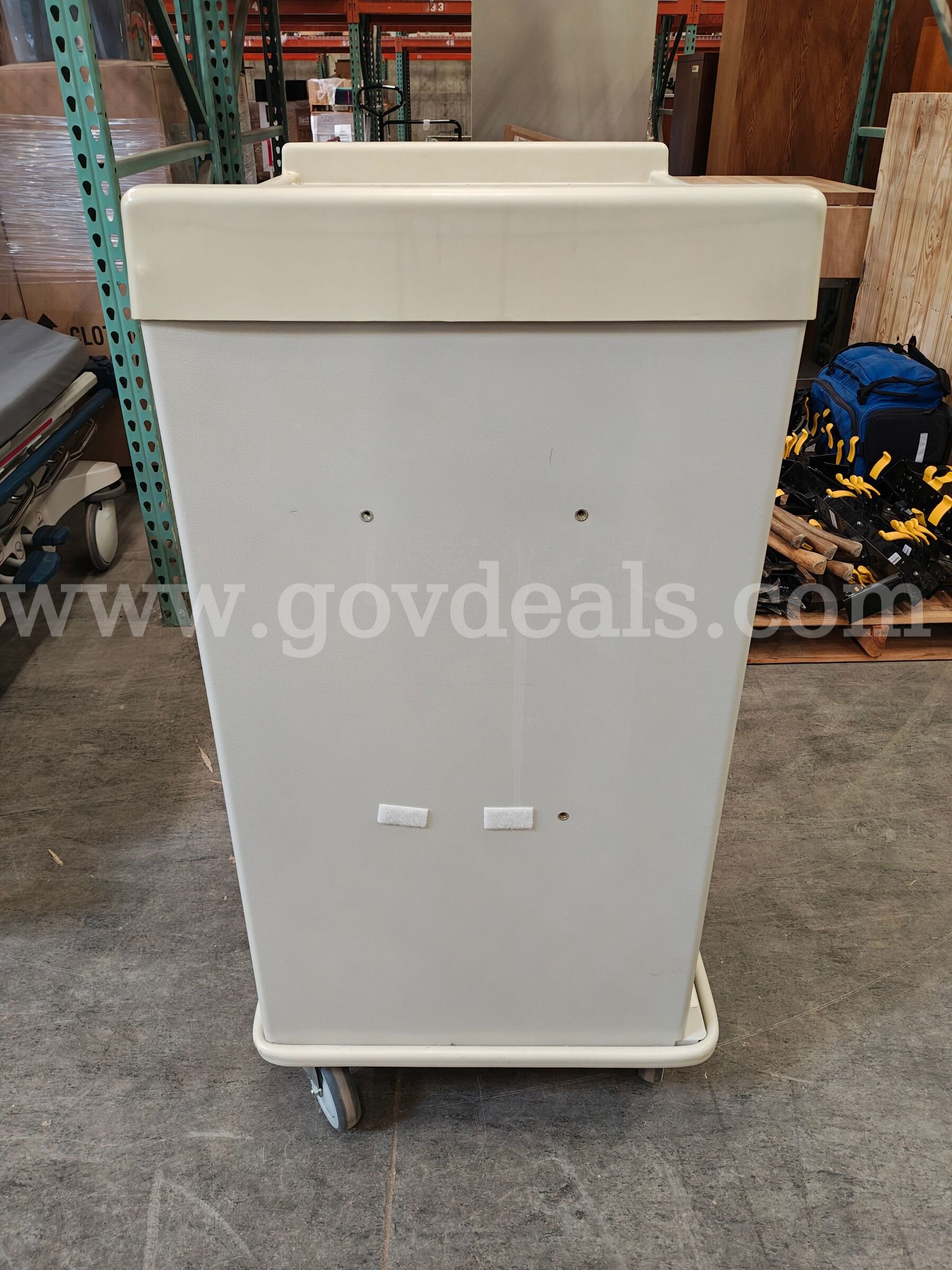 Harloff Standard Line Dual-Column 28-Bin Medication Cart Harloff Standard Line (SL28BIN5-E Government Surplus Auction - Photo #6