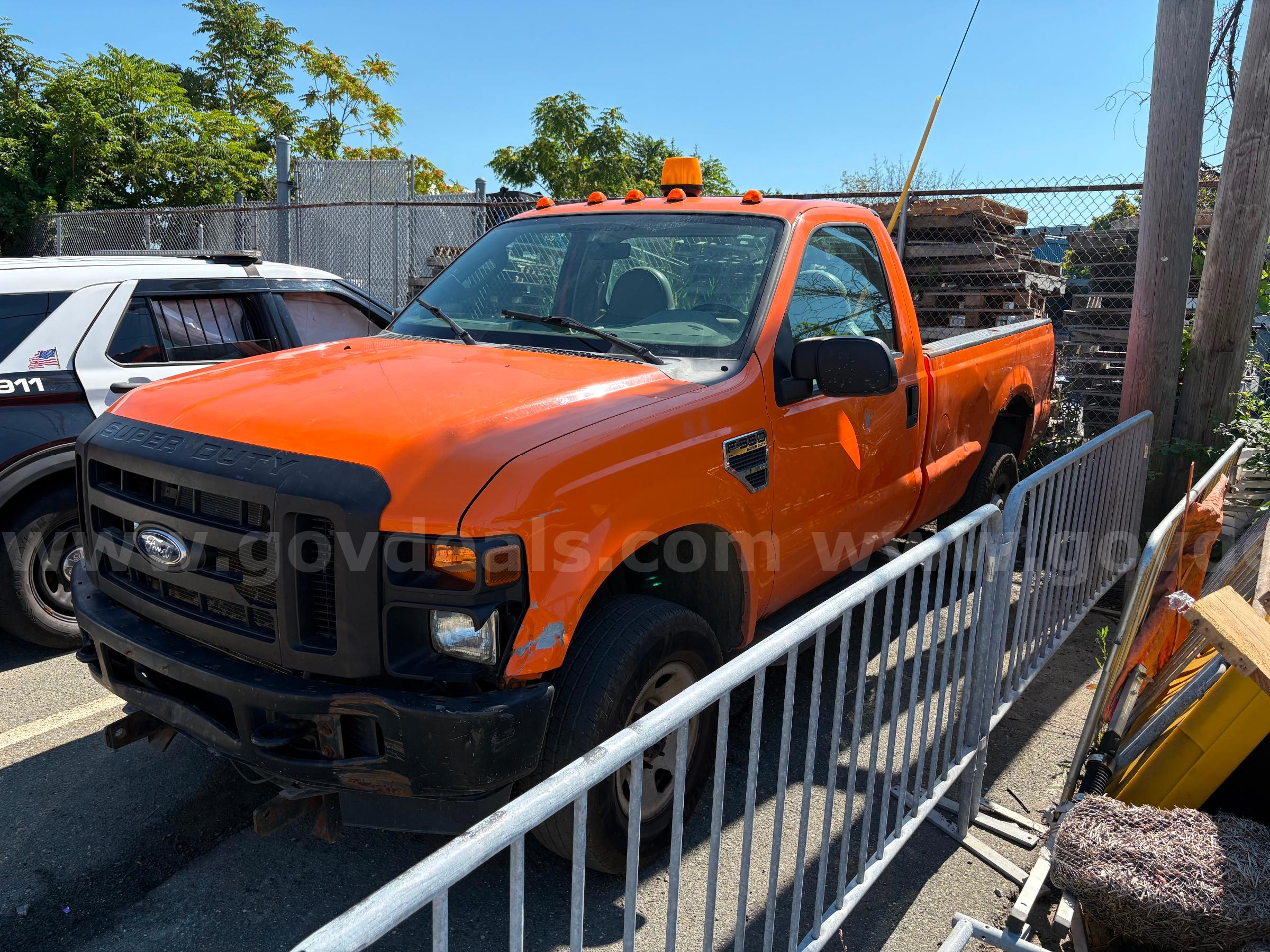 2008 Ford F-350 SD Ford F-350 Government Surplus Auction - Photo #3
