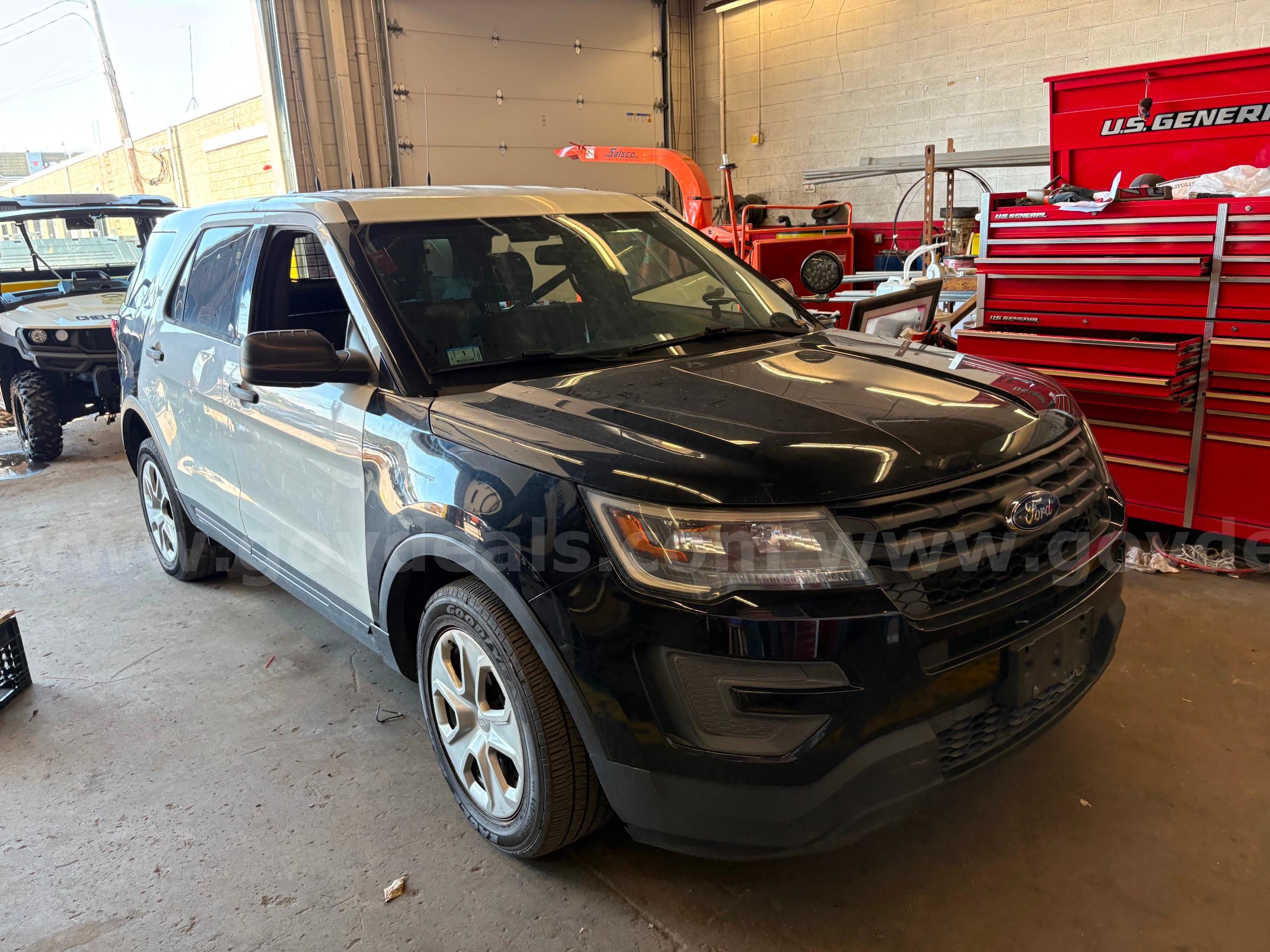 2017 Ford Explorer Ford Explorer Government Surplus Auction - Primary Photo