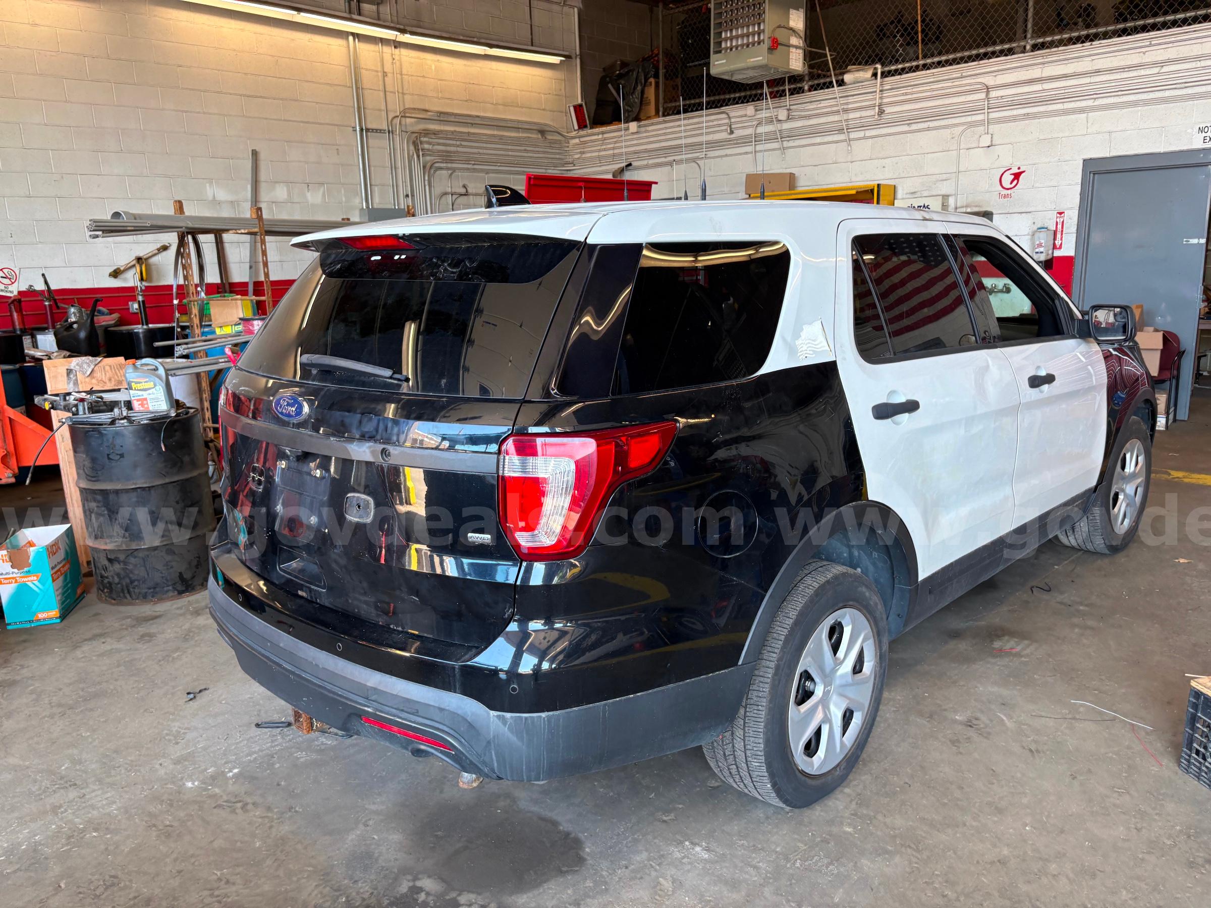 2017 Ford Explorer Ford Explorer Government Surplus Auction - Photo #6