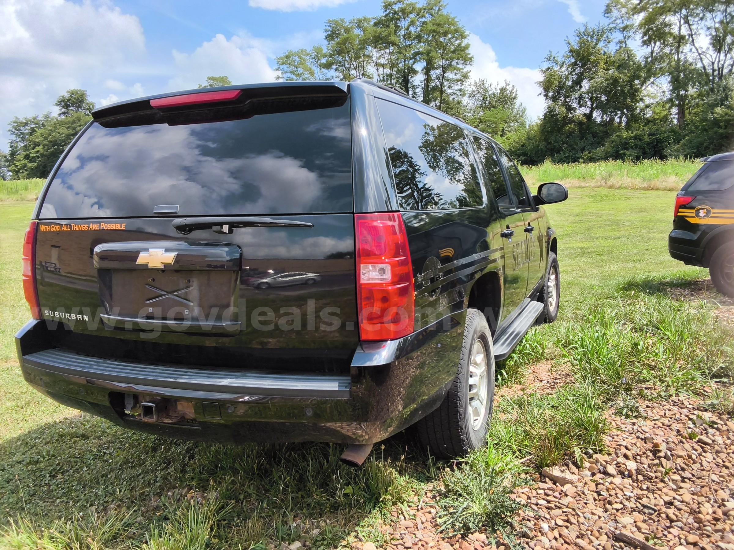 2009 Chevy 2500 Suburban Chevy Suburban Government Surplus Auction - Photo #3