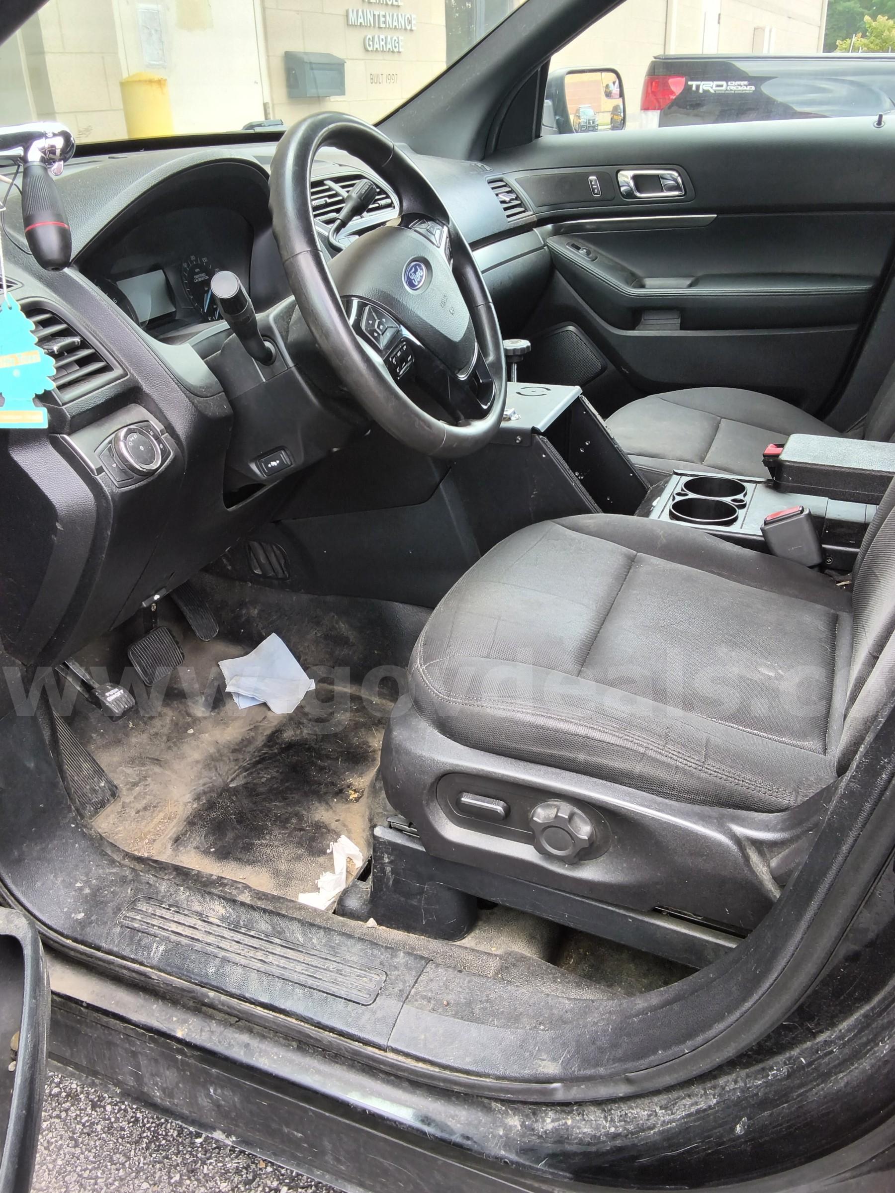 2018 Ford Explorer-Police Interceptor Ford Explorer Government Surplus Auction - Photo #3