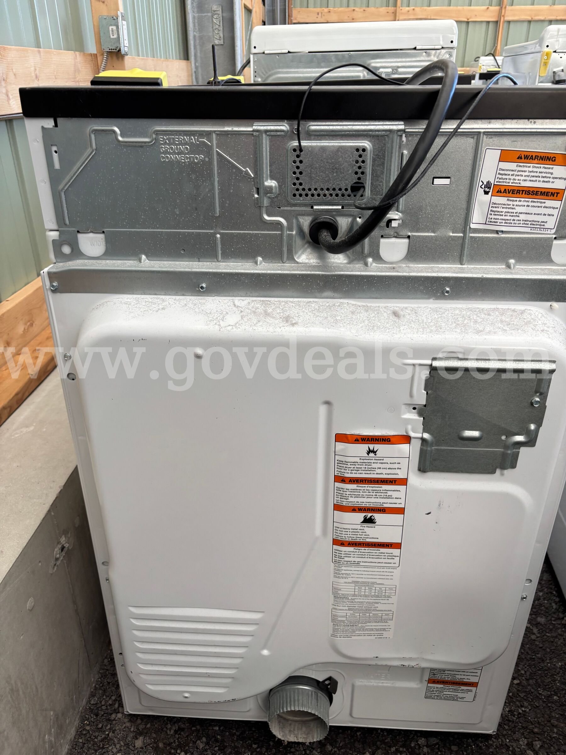 Appliances –  Commercial Dryers Maytag MDE28PRCZW3, MDE20PRAZW2 Government Surplus Auction - Photo #2