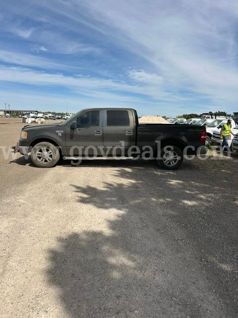 2008 Ford F-150 4x4 Crew Cab Short Bed Pickup – 212K Miles – Engine Needs Repair
