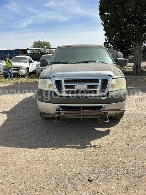 2008 Ford F-150 4x4 Crew Cab Short Bed Pickup – 212K Miles – Engine Needs Repair Ford F-150 Government Surplus Auction - Photo #3