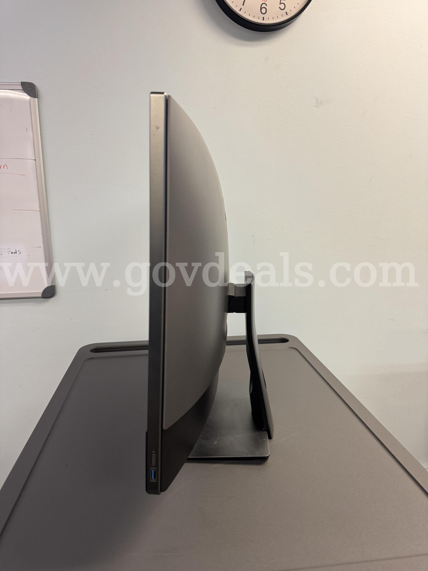 Lot of 10 Dell OptiPlex 7480 All‑In‑One Computers Dell OptiPlex 7480 Government Surplus Auction - Photo #2