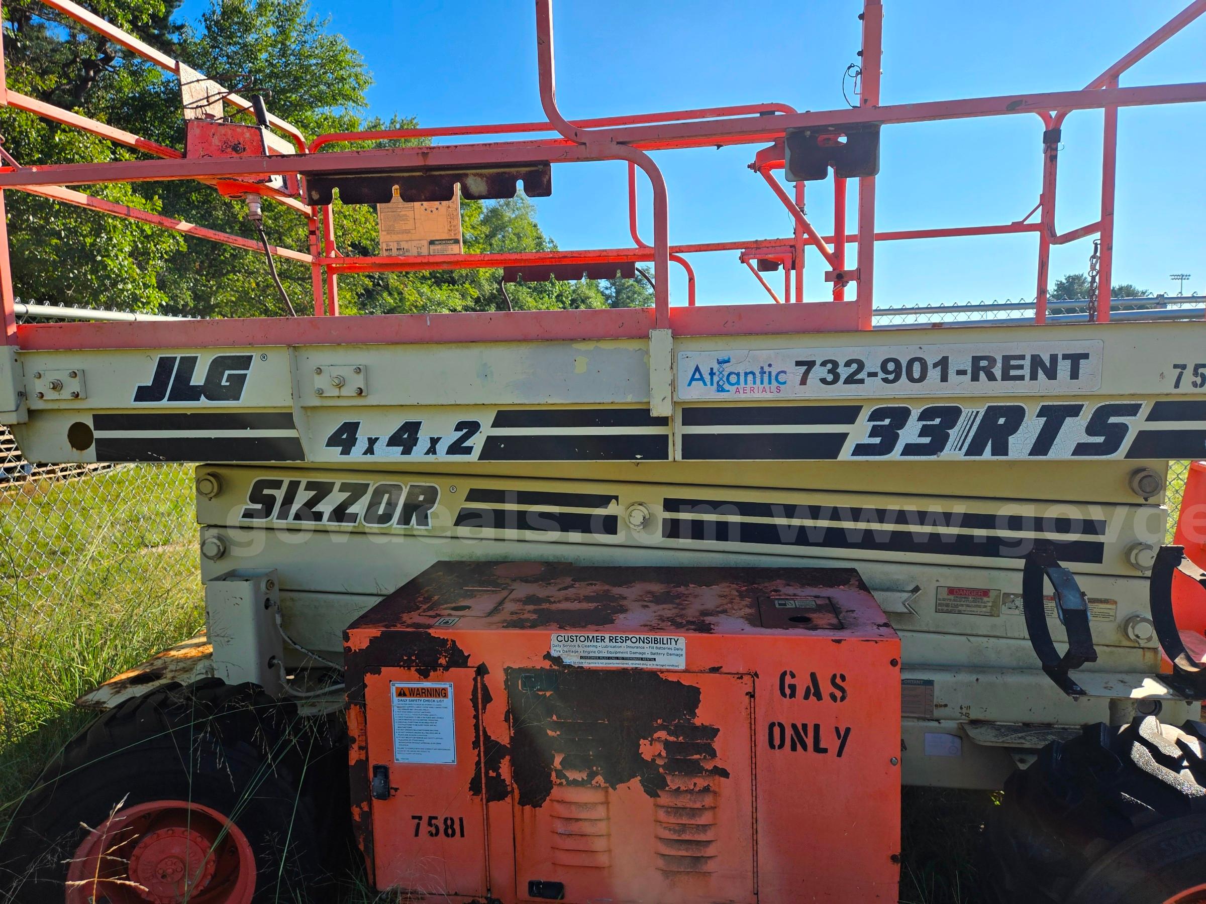 Scissor Lift - 4x4x2