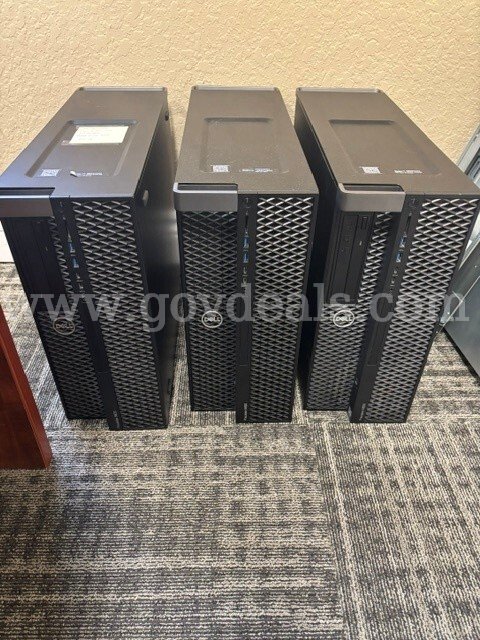 Lot of computers   Government Surplus Auction - Photo #3