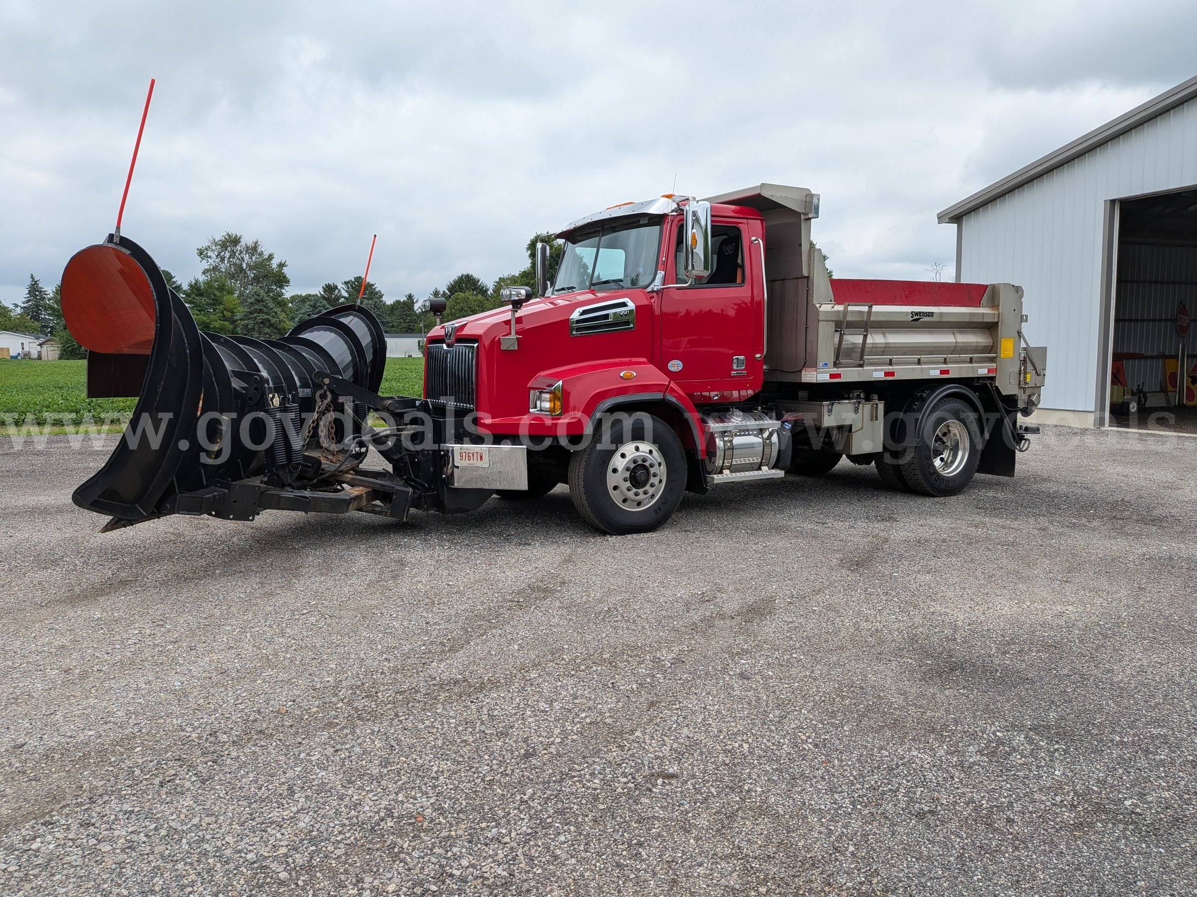 Western Star Snow Plow - FULLY EQUIPPED!!  SEE VIDEO