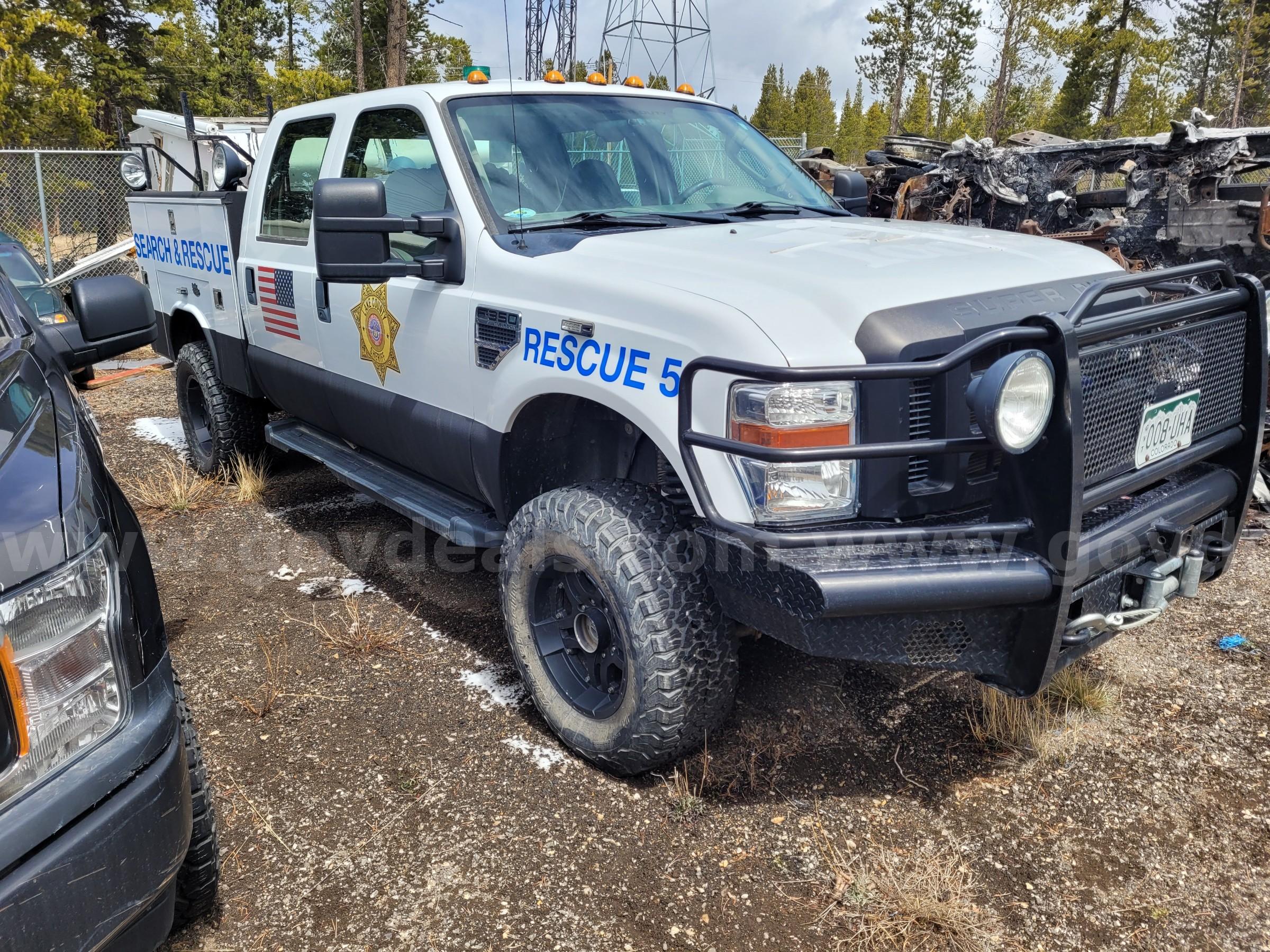 2009 Ford F-350 Super Duty Crew Cab 4x4 Search & Rescue Truck – V10 – Runs Ford F-350 Government Surplus Auction - Photo #3
