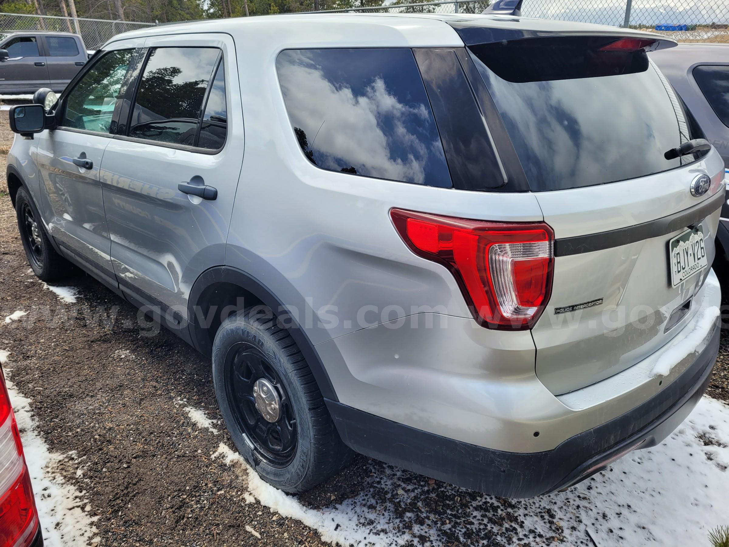 2017 Ford Explorer Police Interceptor Utility – 3.7L V6 – Runs – 75K Miles, 4WD Ford Explorer Government Surplus Auction - Photo #5