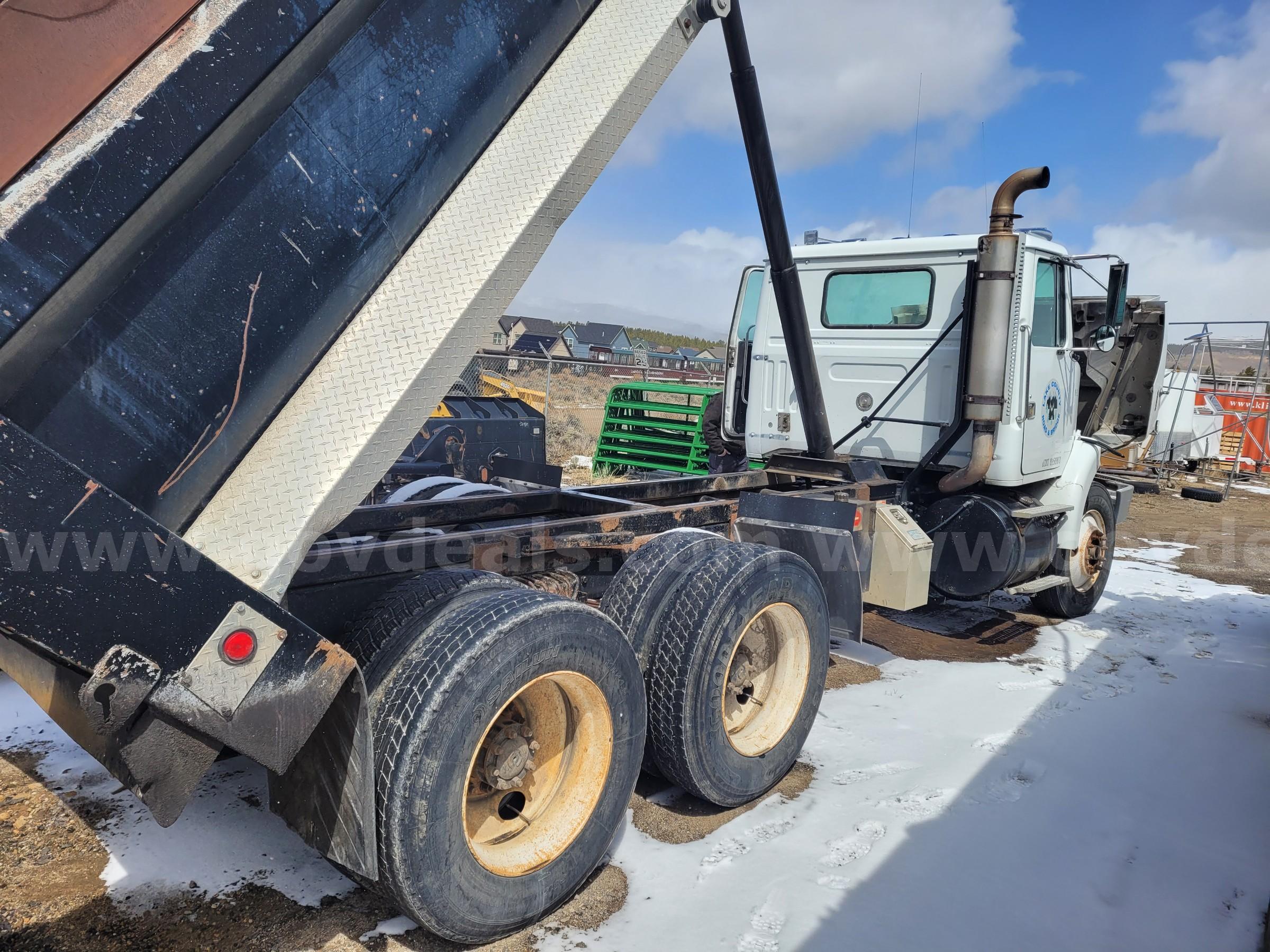 1997 Volvo WG Dump Truck – Runs Strong, Working Dump Bed Volvo WG Government Surplus Auction - Photo #2