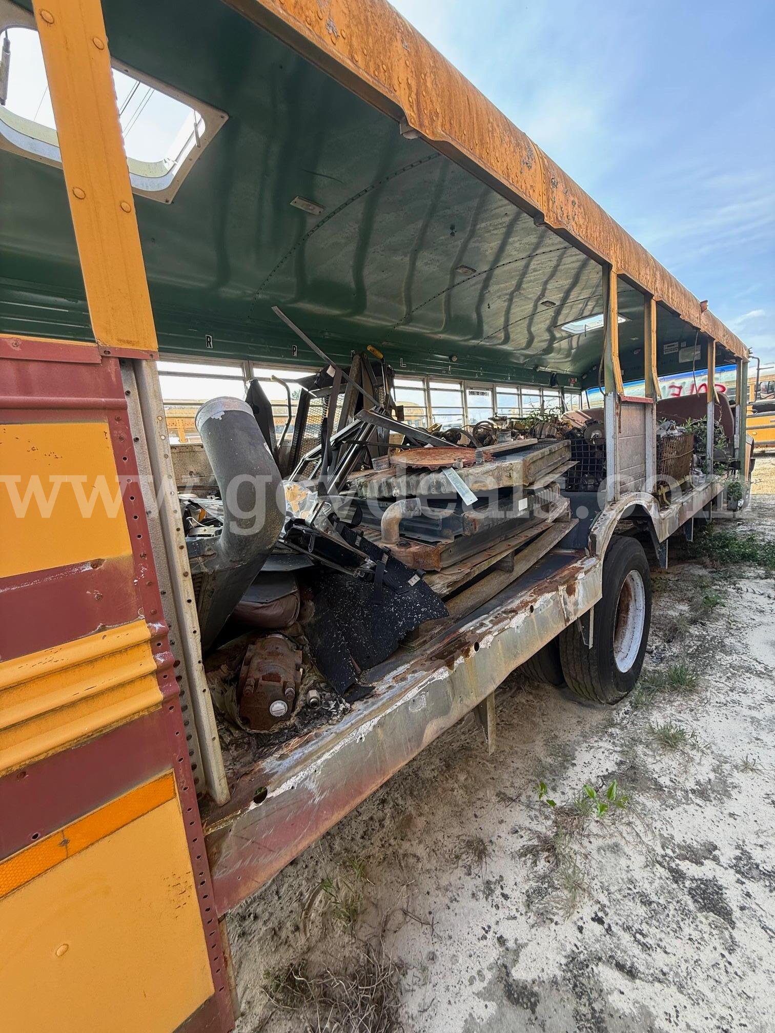 Lot of Junk/Scrap School Buses (62 Total)   Government Surplus Auction - Photo #5