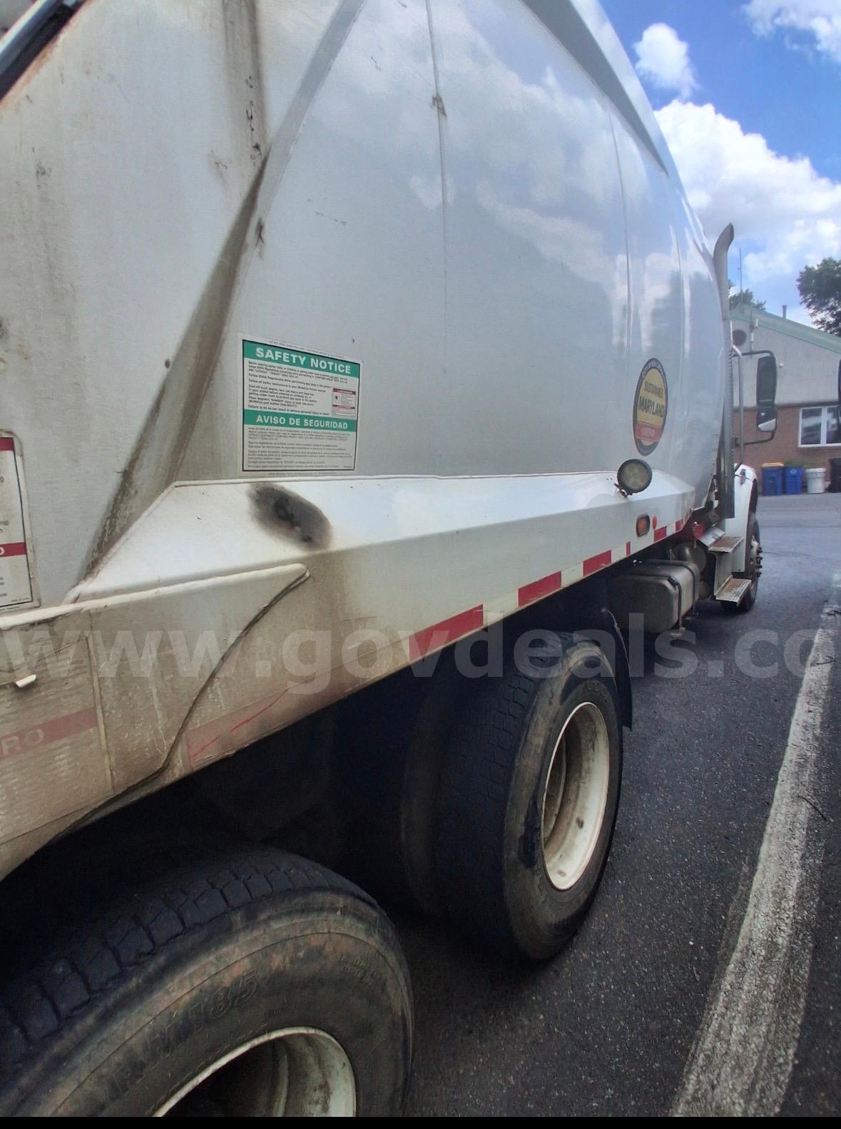 2016 Freightliner M2 106 Garbage Truck Freightliner 106 Government Surplus Auction - Photo #6
