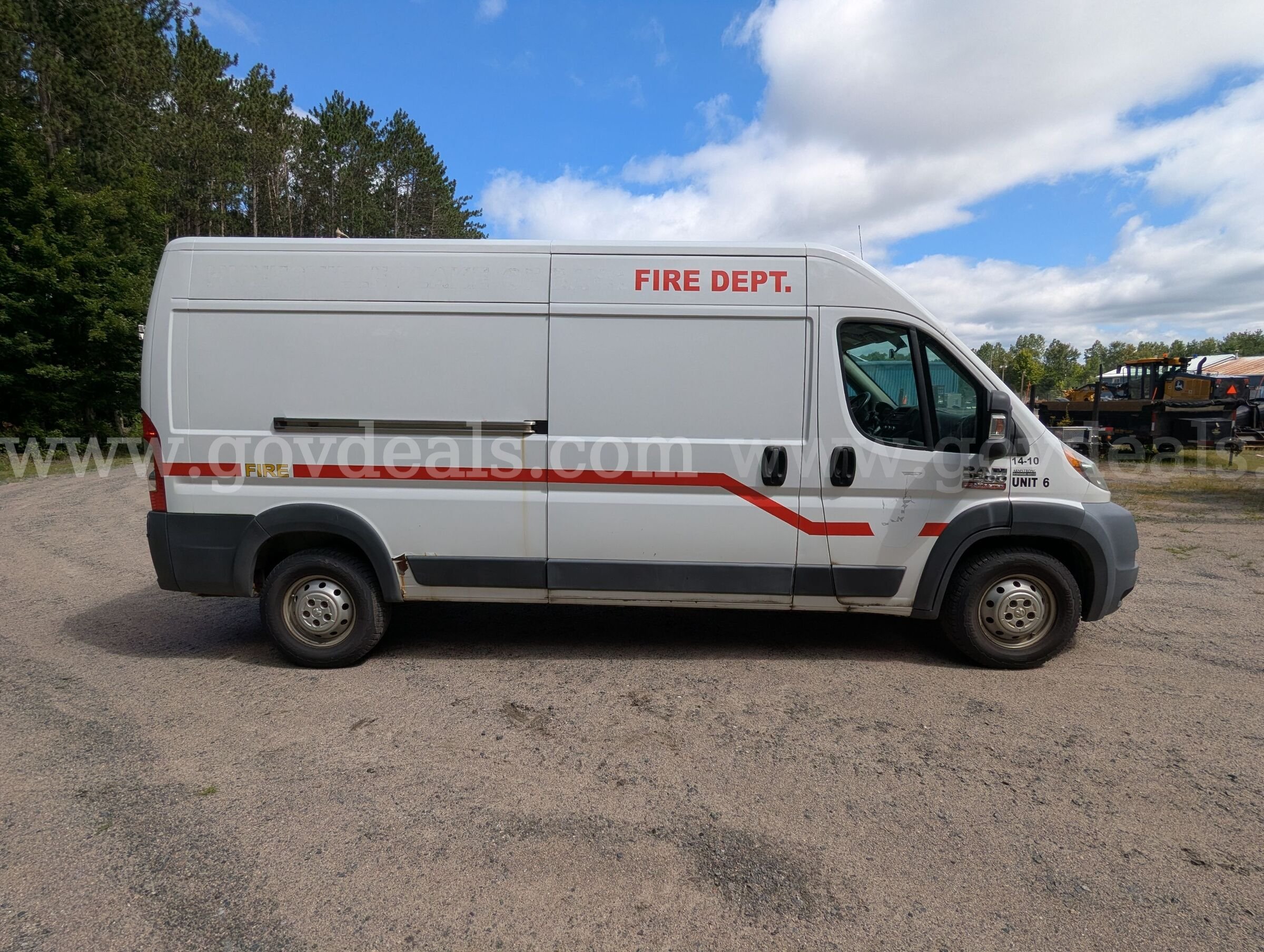 2014 RAM Promaster Cargo Van with Winter Tires RAM Promaster Government Surplus Auction - Photo #6